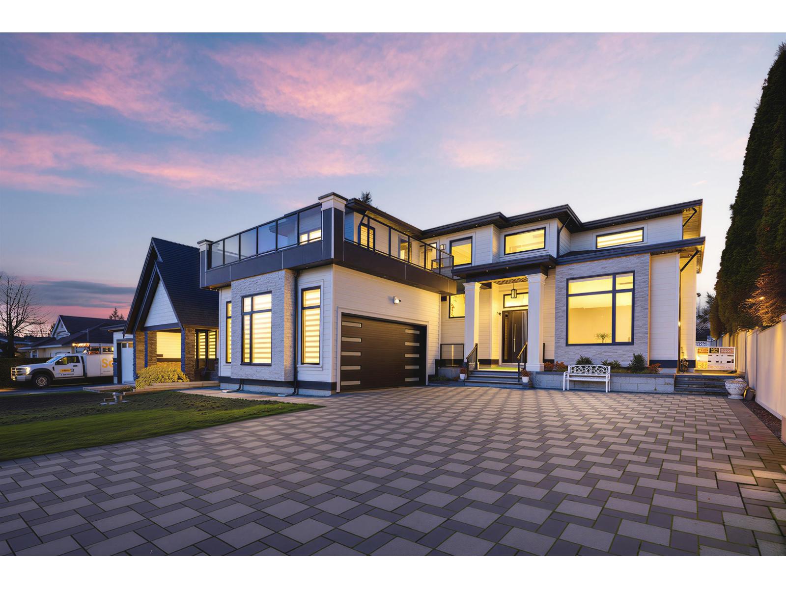 17875 59A AVENUE Surrey British Columbia Canada Sale residential   HomeLife Benchmark Realty Corp.