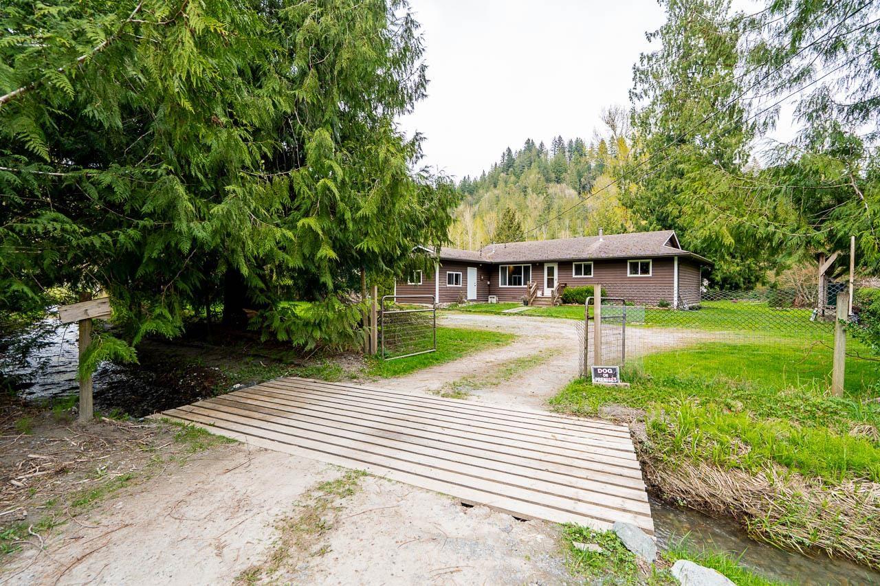 49163 BELL ACRES ROAD|Chilliwack Sardis - Chwk River Valley British Columbia Canada Sale residential Nadine Brunelle Pathway Executives Realty Inc.