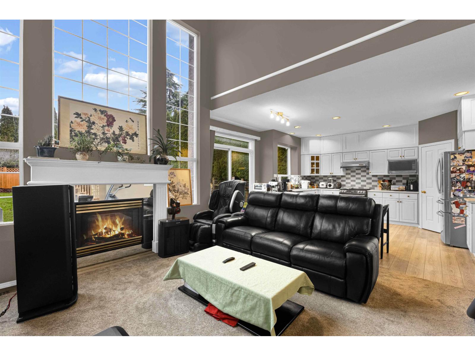 16977 83A AVENUE Surrey British Columbia Canada Sale residential Lorri Terlecki HomeLife Benchmark Realty*