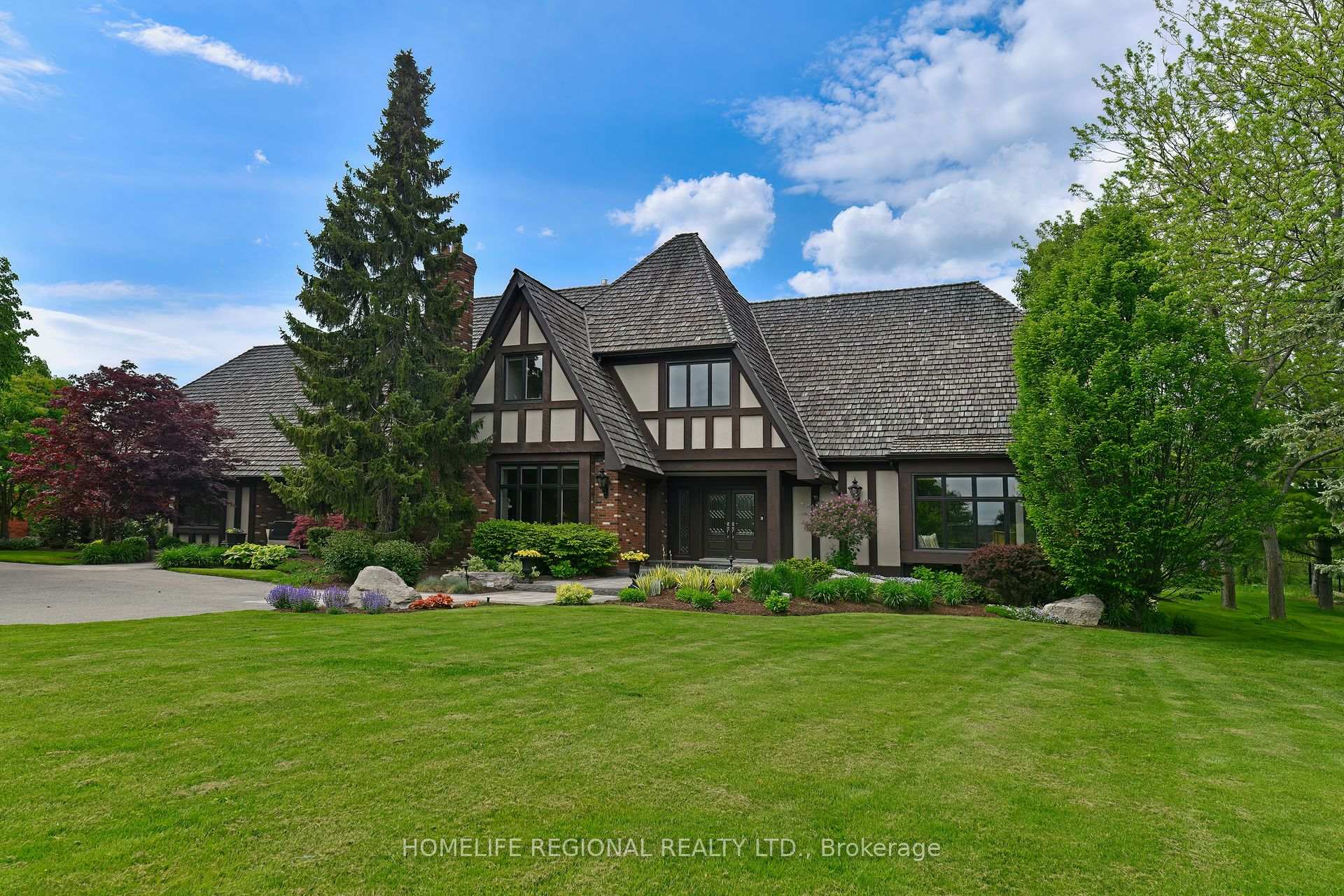 14 Buggey Lane Ajax Ontario Canada Sale residential   HomeLife Regional Realty Ltd., Brokerage