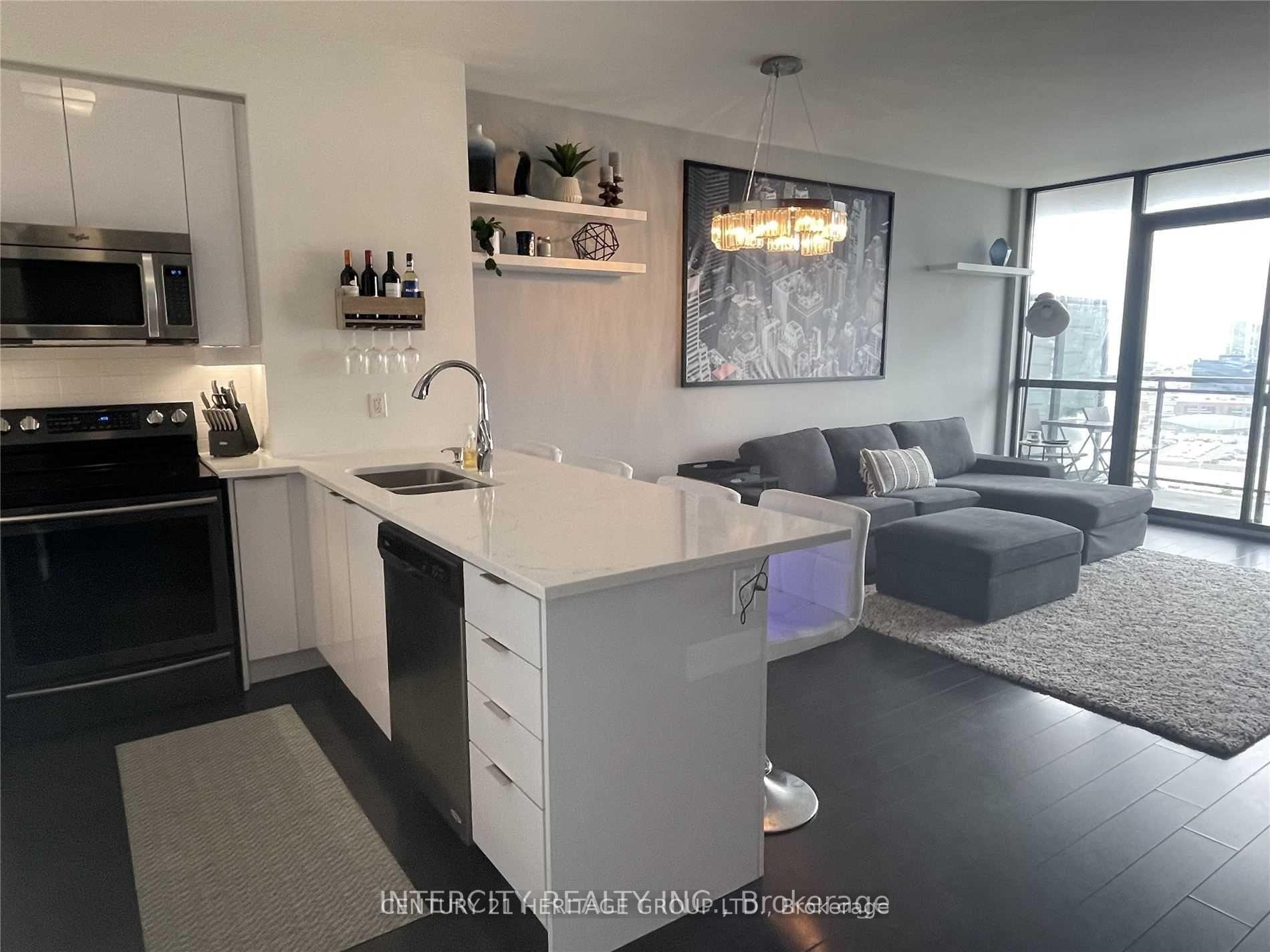 1407 - 2910 Highway 7 Vaughan Ontario Canada Rent residential Toronto Best Houses Century 21 Heritage Group Ltd. Brokerage*