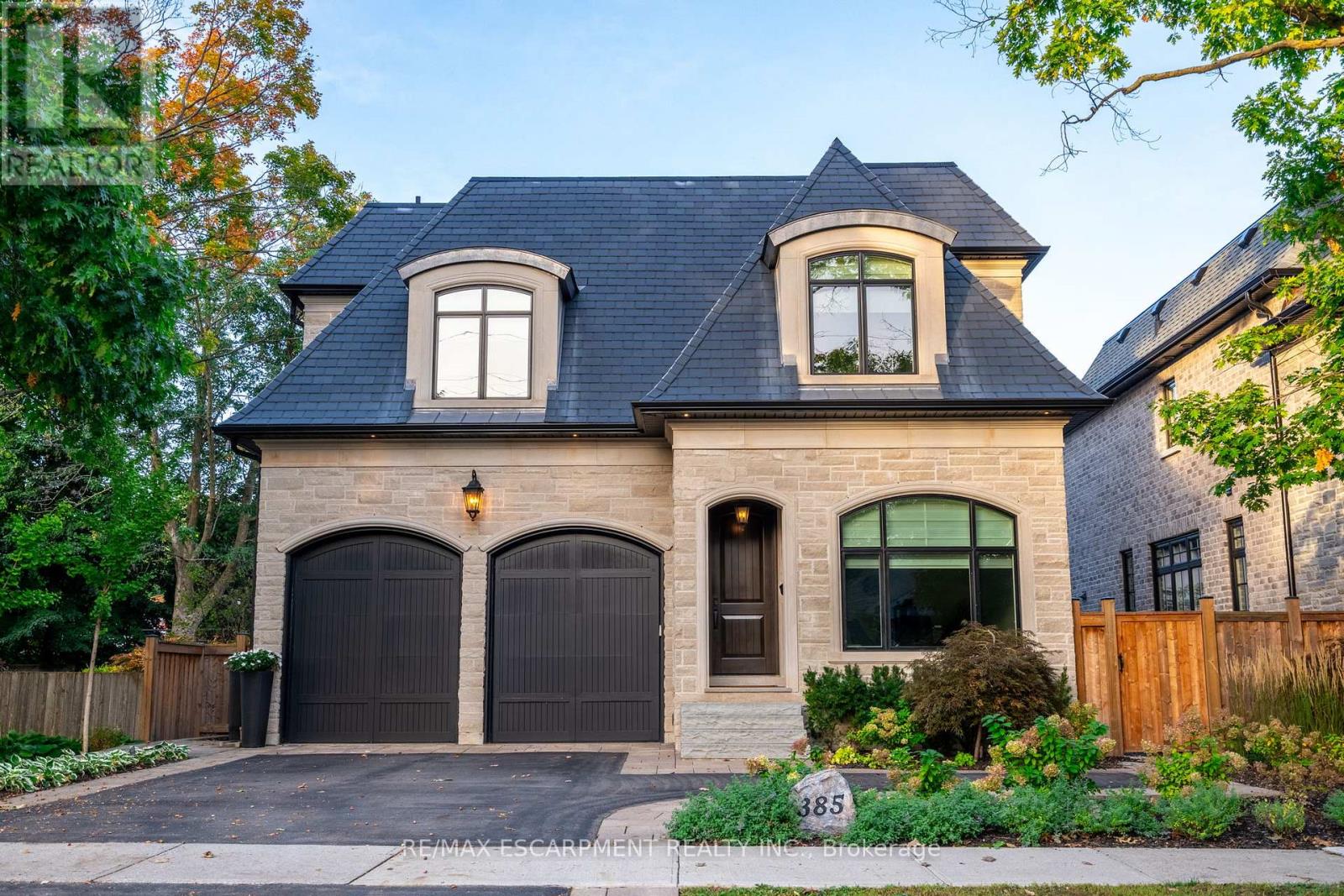 385 Pine Cove Road Burlington Ontario Canada Sale residential SHANNON MCCOUBREY RE/MAX Escarpment Realty Inc., Brokerage