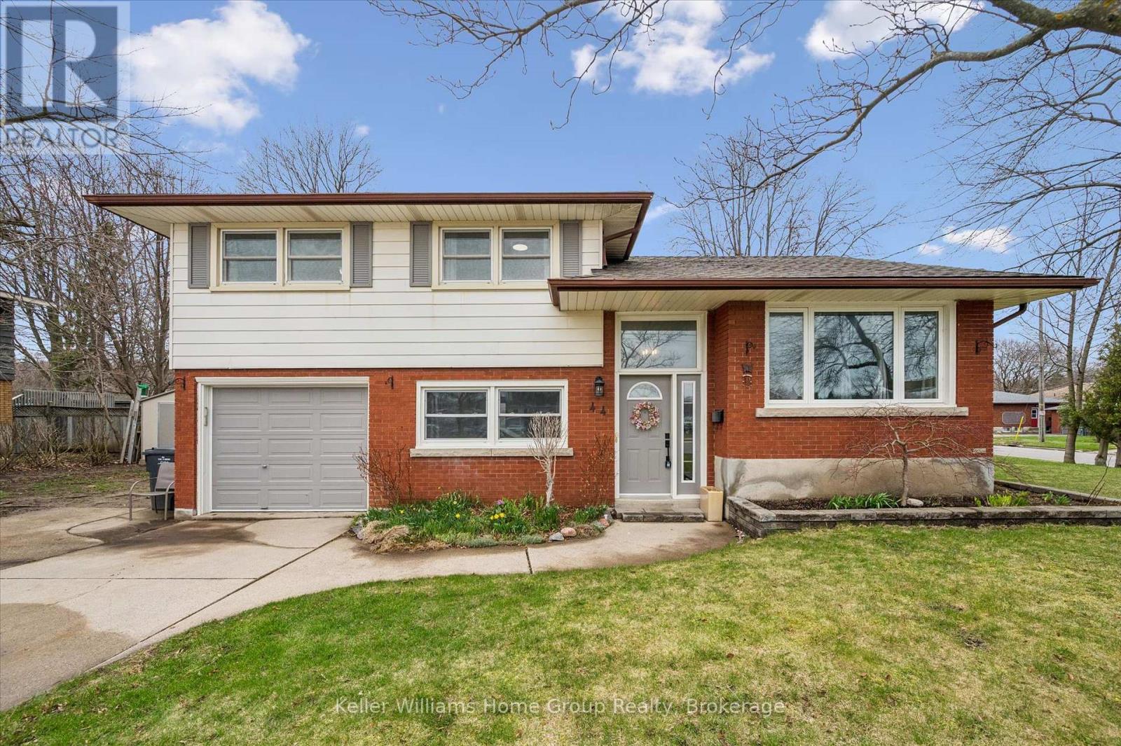 44 Meyer Drive Guelph Ontario Canada Sale residential   Keller Williams Home Group Realty, Brokerage*