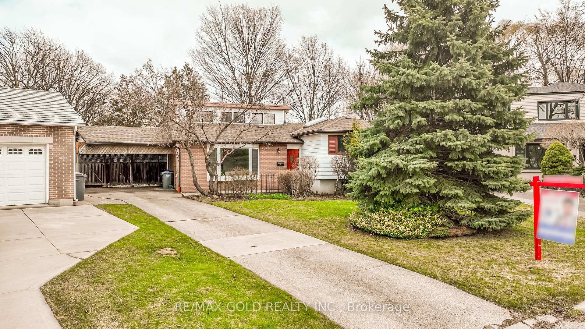 16 Donalda Place Brampton Ontario Canada Sale residential Sundeep Babbar Royal Lepage Certified Realty, Brokerage*