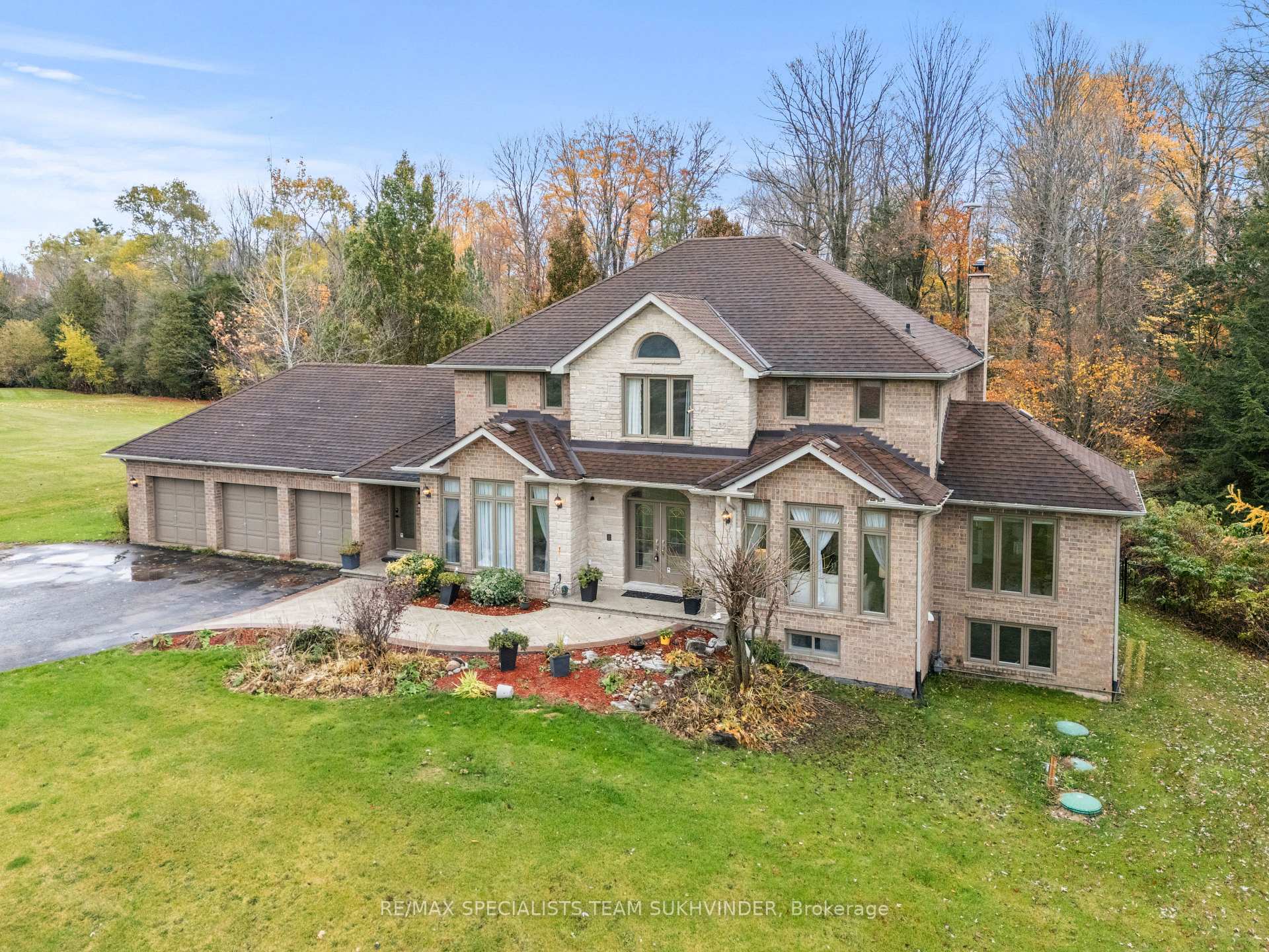 15 Country Lane Drive Caledon Ontario Canada Sale residential Susan Huntley RE/MAX Realty Specialists Inc., Brokerage*