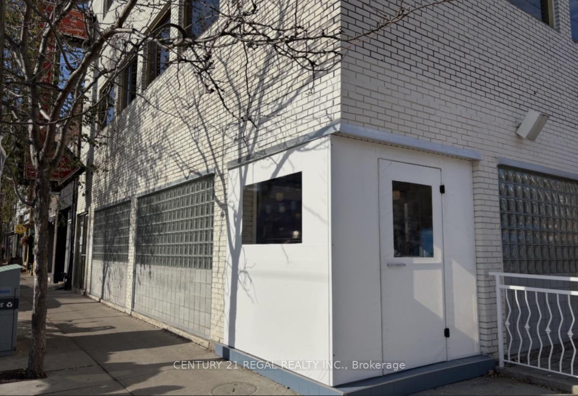 802 Dundas Street W Toronto Ontario Canada Sale commercial AMIT TALREJA RE/MAX All-Stars Realty Inc., Brokerage *