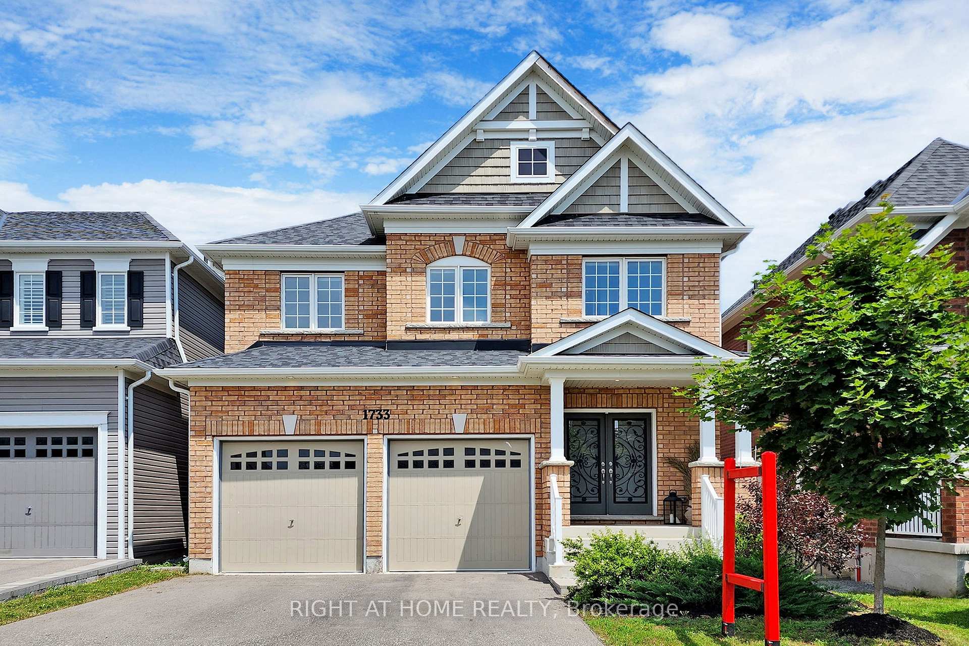 1733 FREDERICK MASON Drive E Oshawa Ontario Canada Sale residential Amin Khorassanizadeh Right at Home Realty, Brokerage*