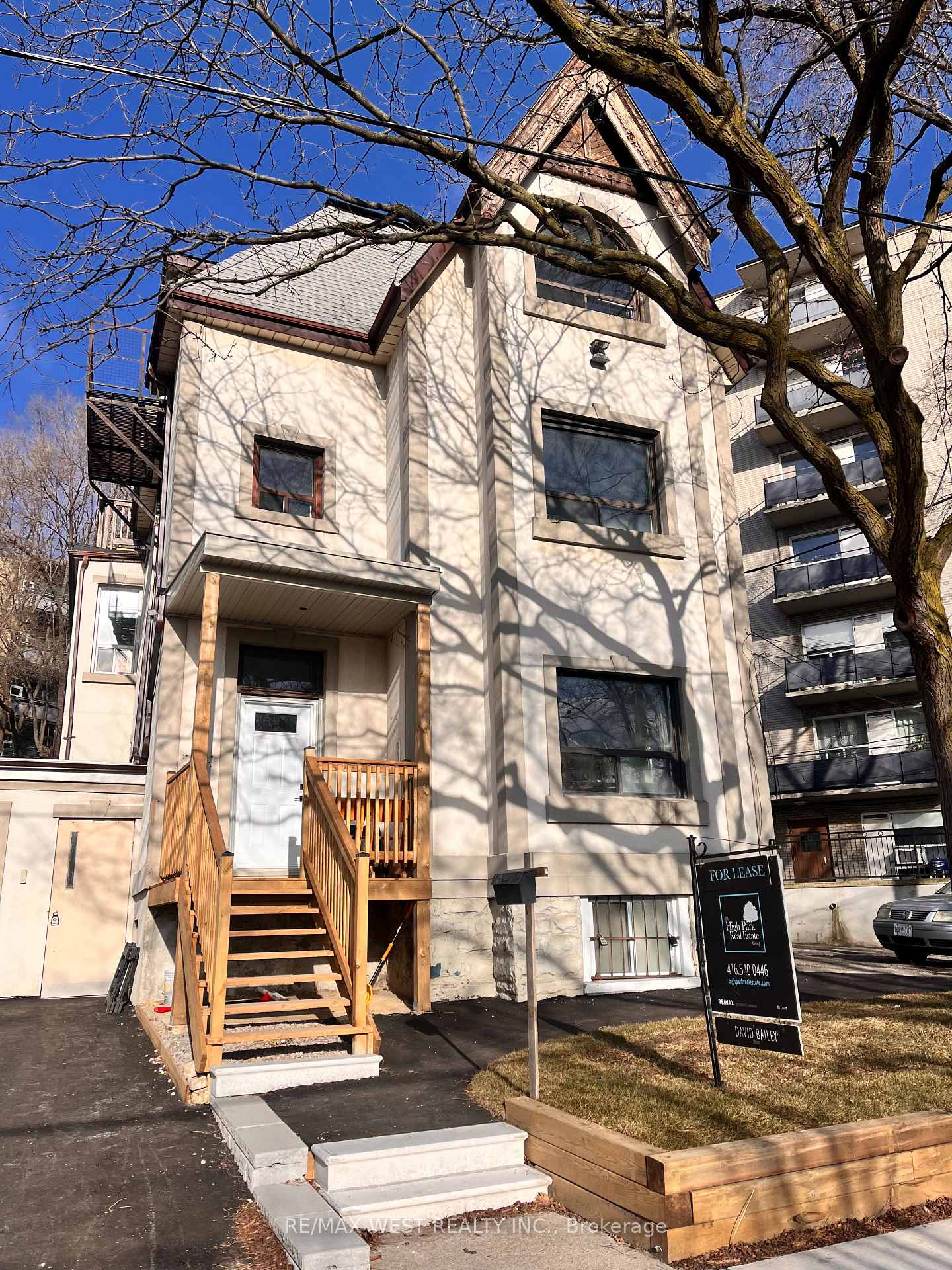 3 - 96 Springhurst Avenue Toronto Ontario Canada Rent residential Lino Pinto RE/MAX West Realty Inc., Brokerage *