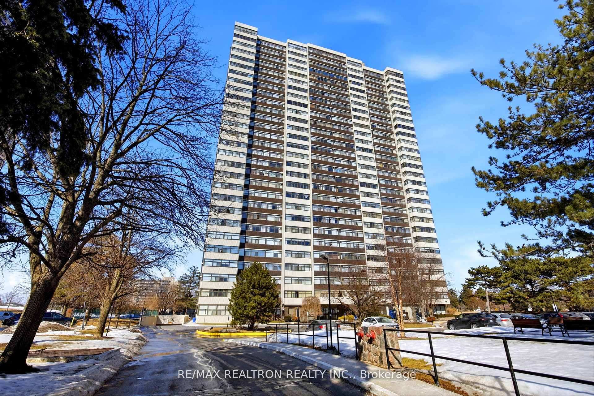 801 - 100 Antibes Drive Toronto Ontario Canada Sale residential Carol Teichman RE/MAX Realtron Realty Inc, Brokerage 