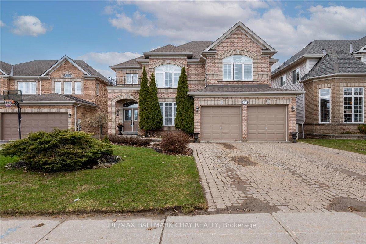 30 Birkhall Place N Barrie Ontario Canada Sale residential Mark Leader RE/MAX Hallmark Chay Realty, Brokerage