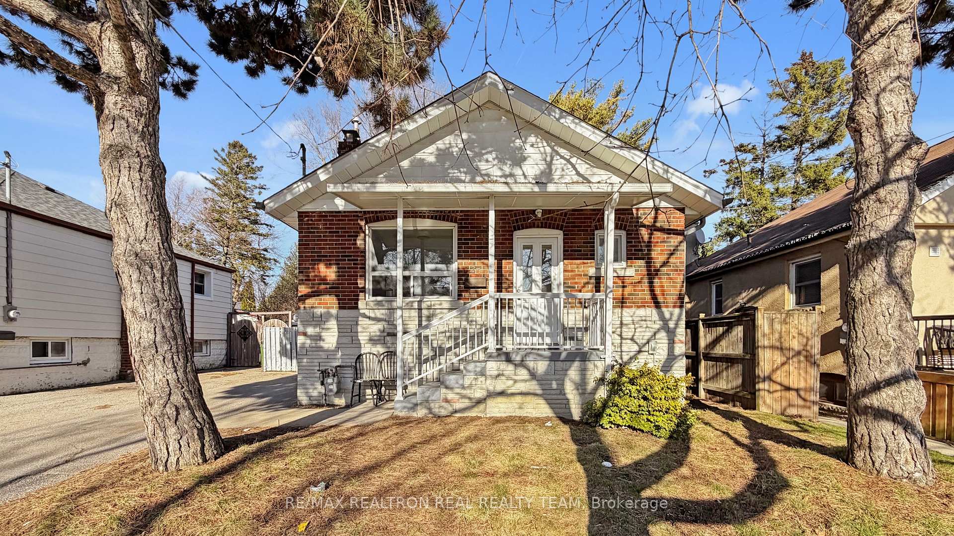 23 Marsh Road Toronto Ontario Canada Sale residential Mahesh Srinivasa SIRI ELITE REALTY INC., BROKERAGE*
