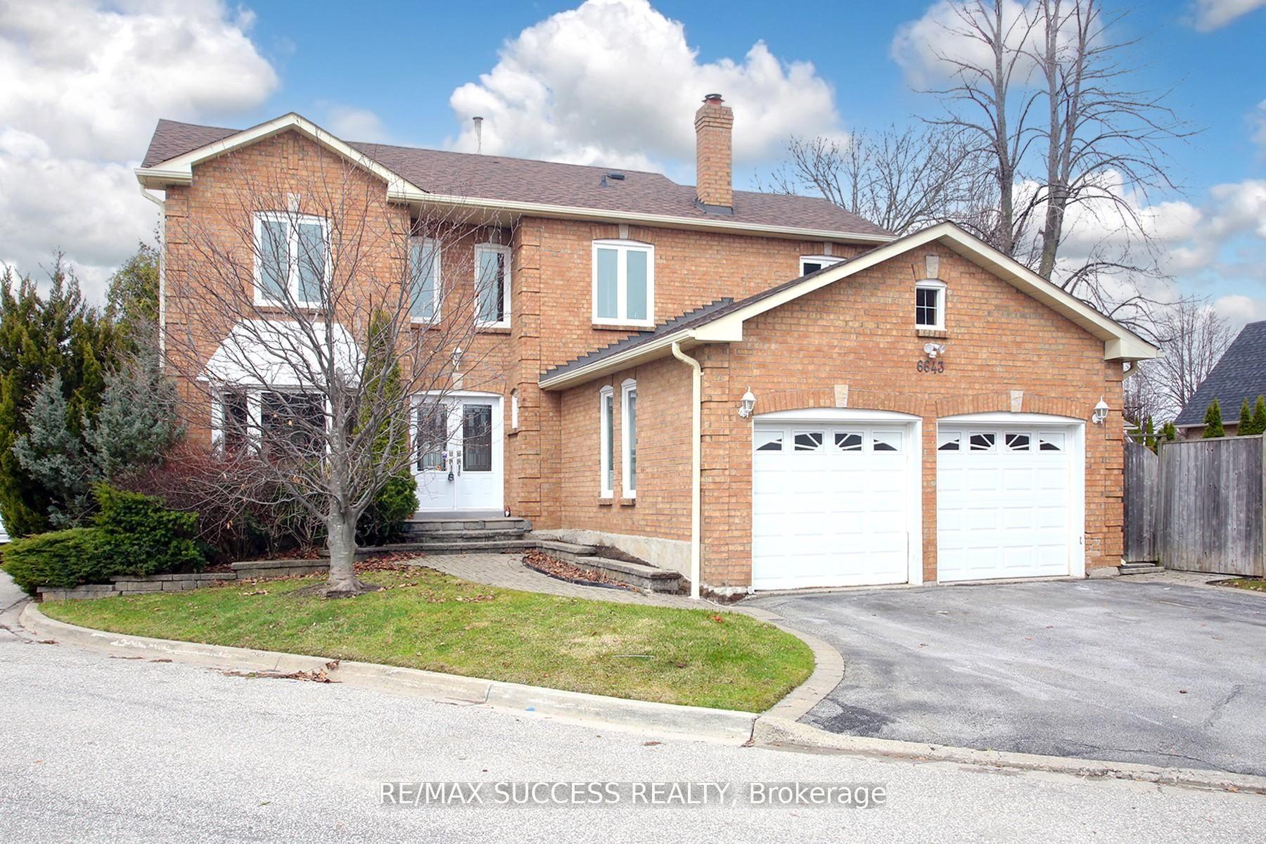 6643 Mockingbird Lane Mississauga Ontario Canada Sale residential Sunil Angrish RE/MAX Success Realty, Brokerage*