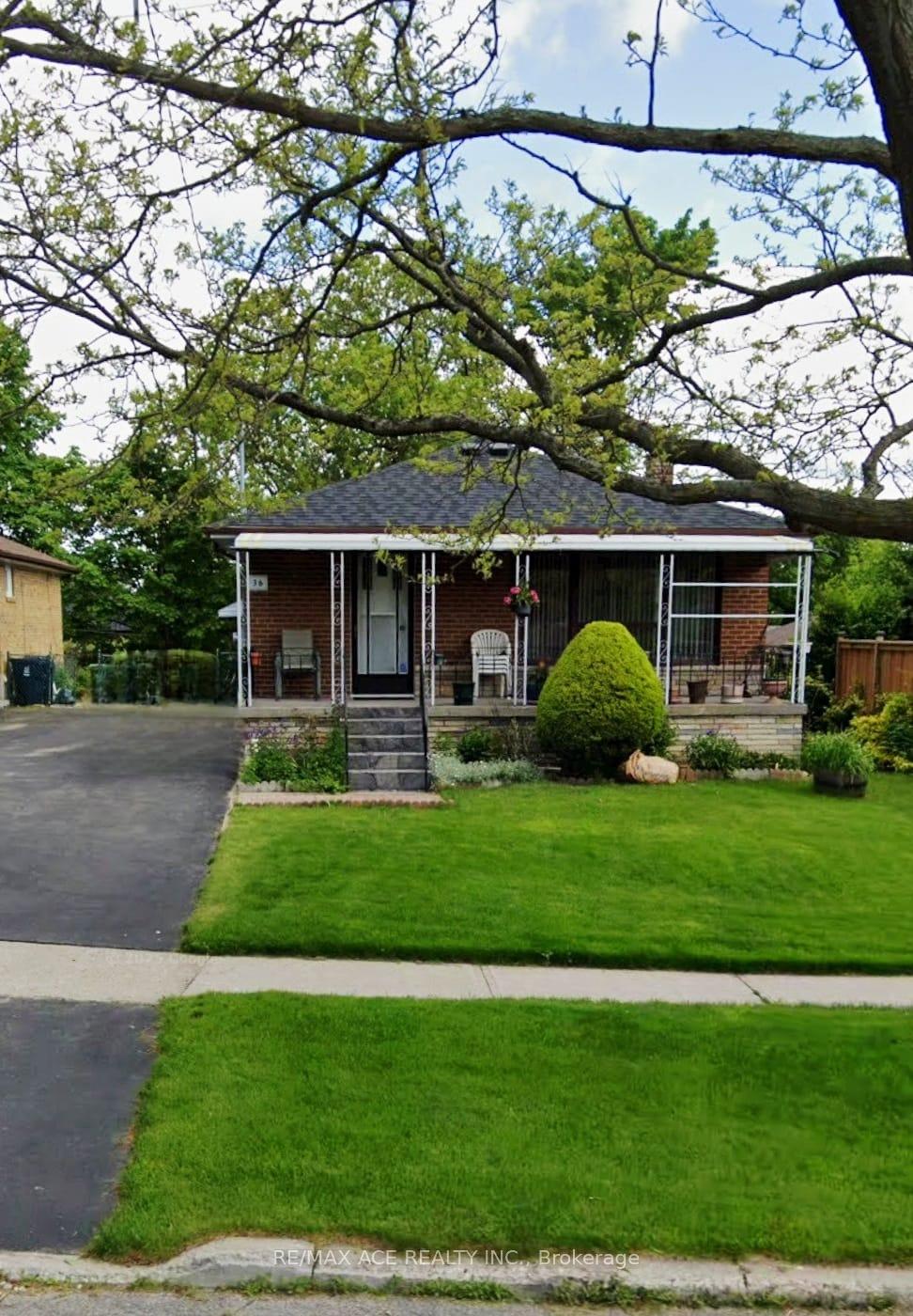 36 Delawana Drive Toronto Ontario Canada Sale residential Raseelan Selvarajah RE/MAX Ace Realty Inc., Brokerage*