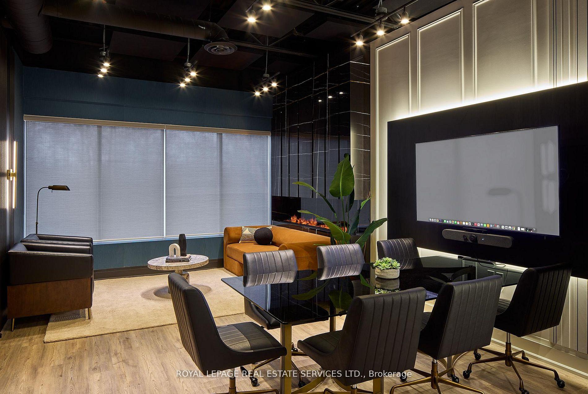 206 - 3475 Rebecca Street Oakville Ontario Canada Lease commercial Anthony Turco Royal LePage Real Estate Services Ltd., Brokerage