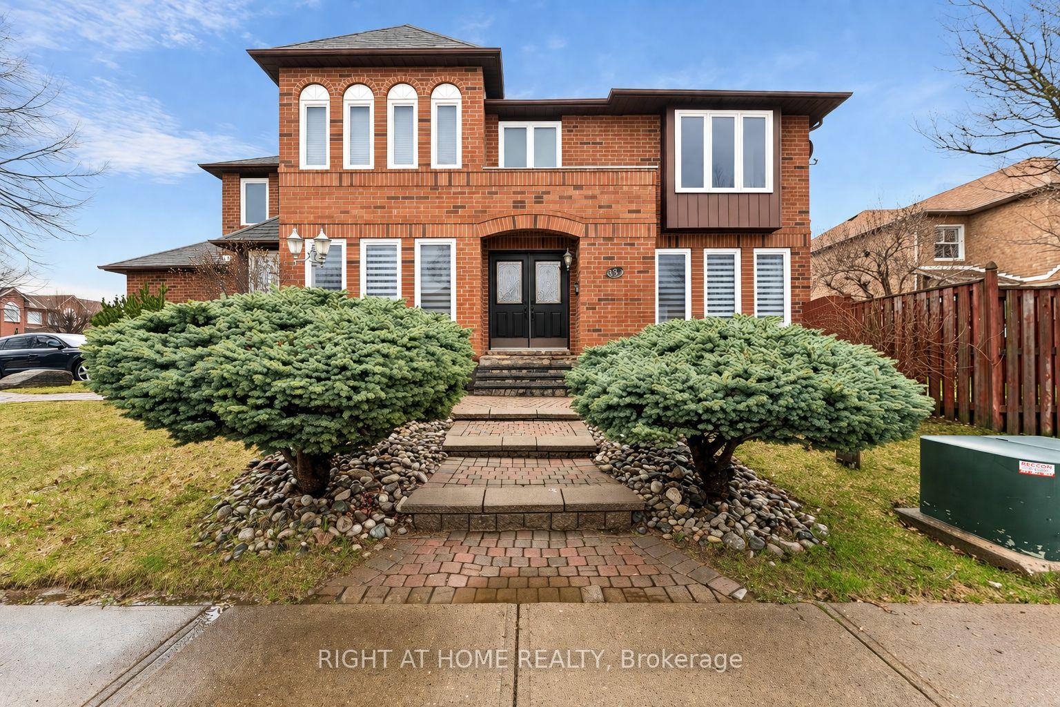 39 Banner Road Brampton Ontario Canada Sale residential Marta Oliveira Right at Home Realty, Brokerage*