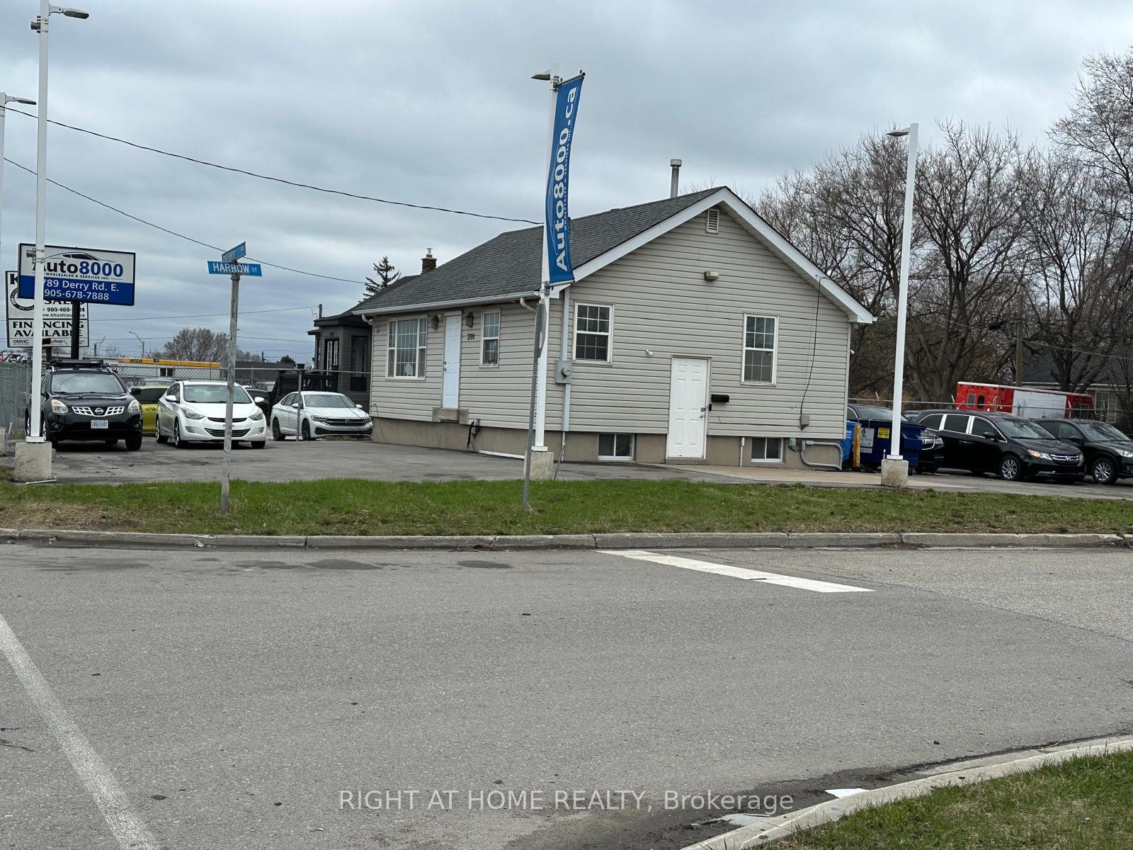 2789 Derry Road E Mississauga Ontario Canada Lease commercial AMIT TALREJA RE/MAX All-Stars Realty Inc., Brokerage *