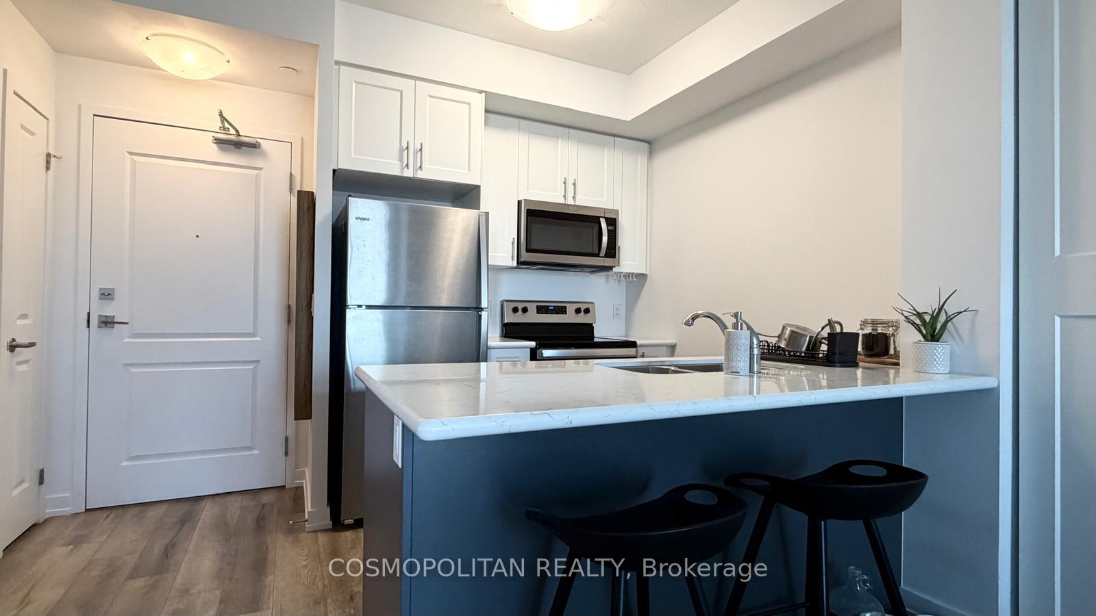212 - 5055 Greenlane Road Lincoln Ontario Canada Rent residential Ying Wang COSMOPOLITAN REALTY BROKERAGE