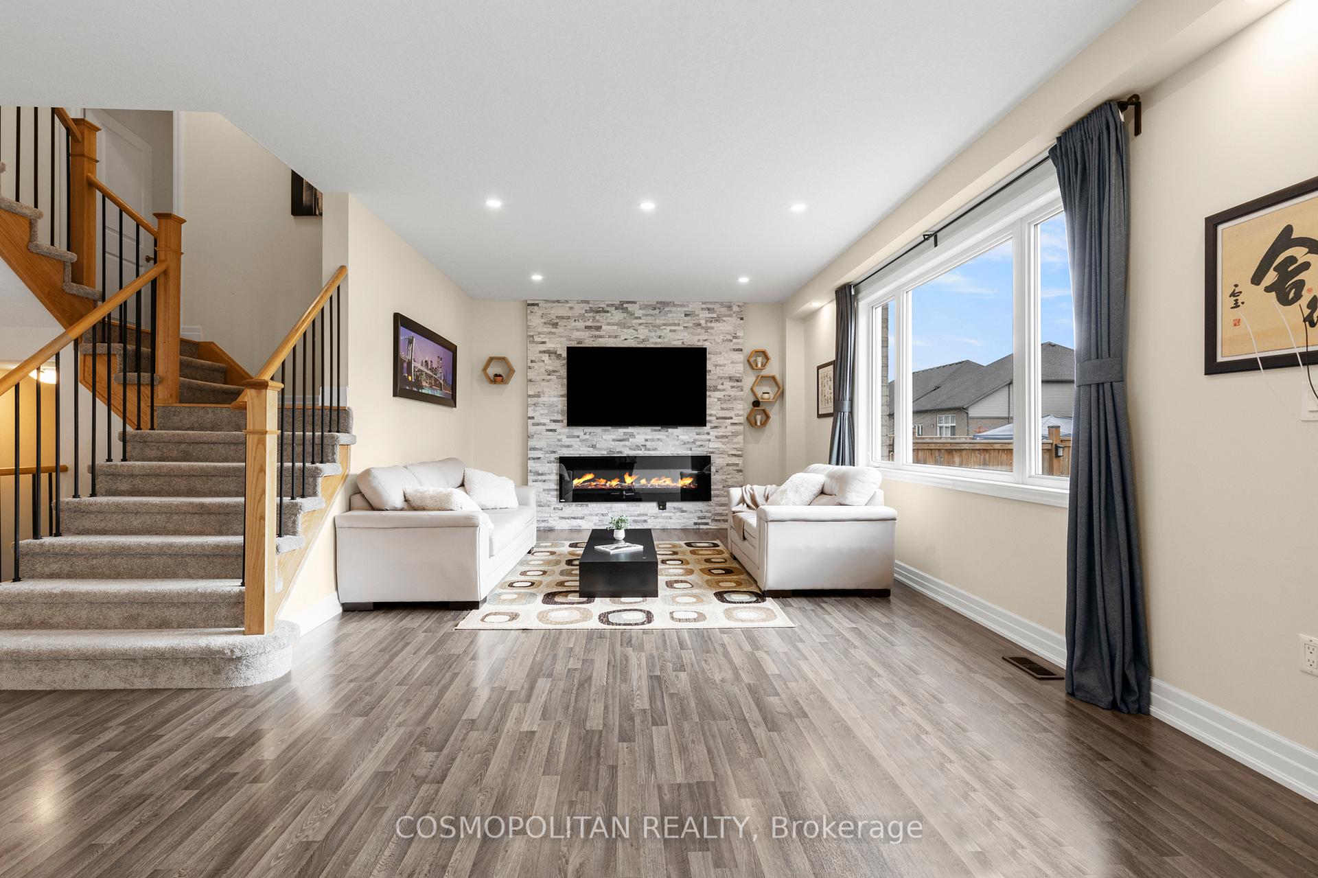4500 Eclipse Way Niagara Falls Ontario Canada Sale residential Ying Wang COSMOPOLITAN REALTY BROKERAGE