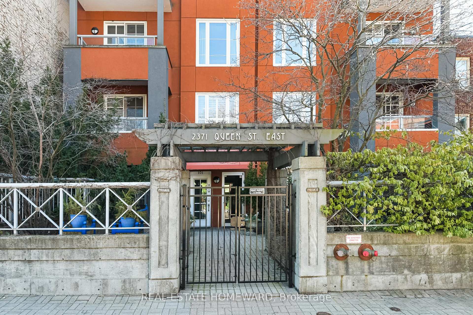 101 - 2371 Queen Street E Toronto Ontario Canada Sale residential Carolyn Greer Real Estate Homeward, Brokerage*