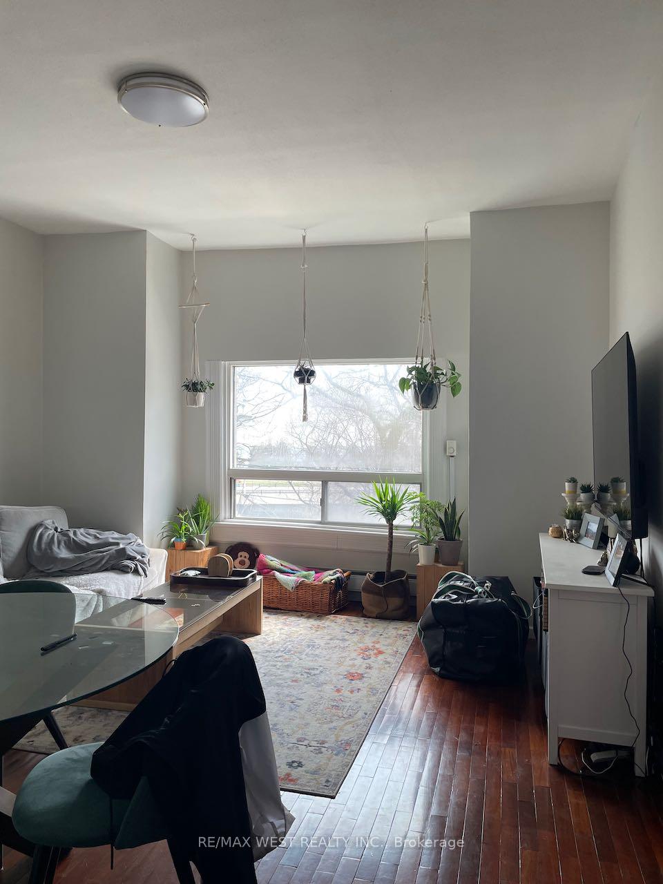 2 - 96 Springhurst Avenue Toronto Ontario Canada Rent residential Lino Pinto RE/MAX West Realty Inc., Brokerage *