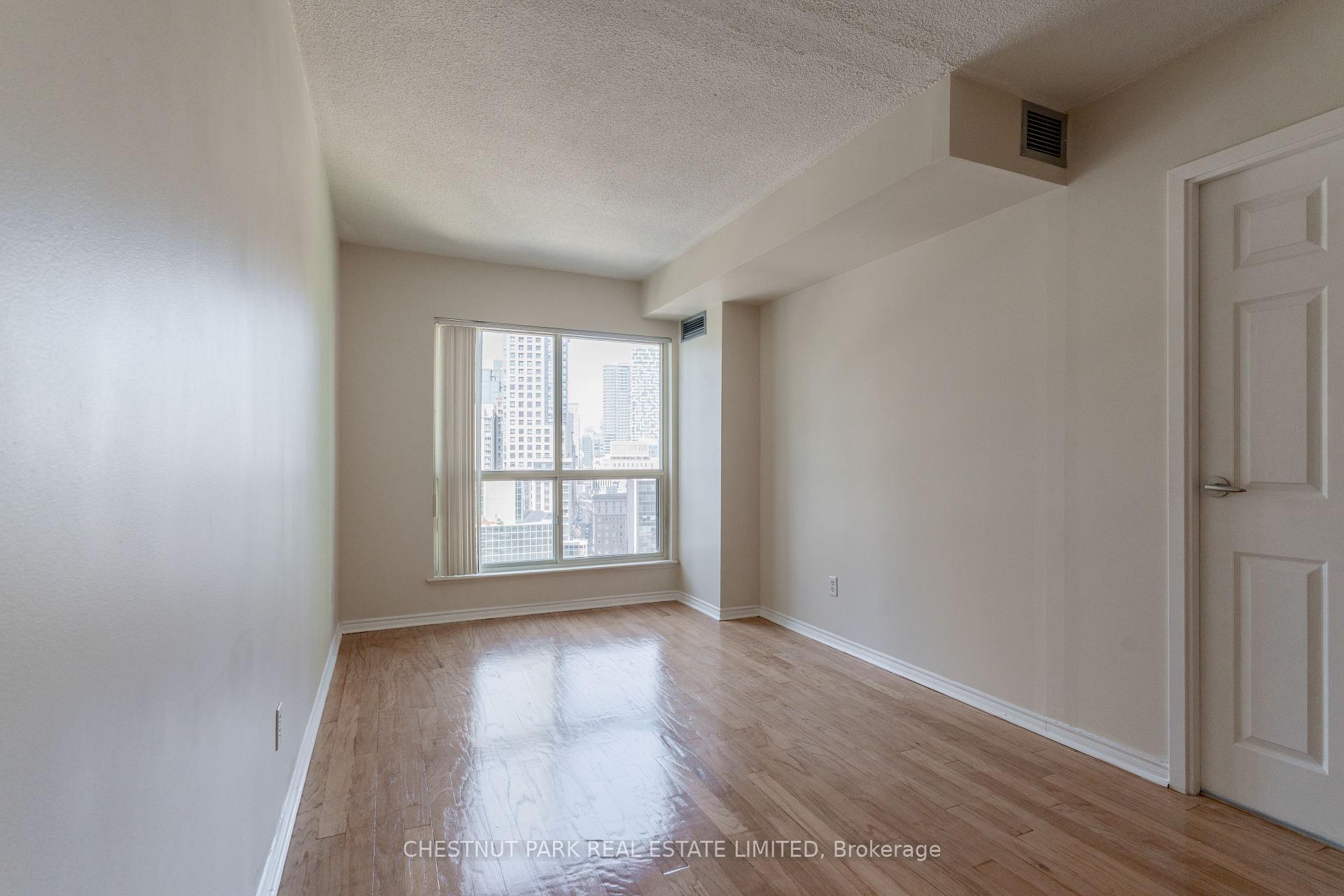 2 Bedroom Apartment/Flat's Image 6