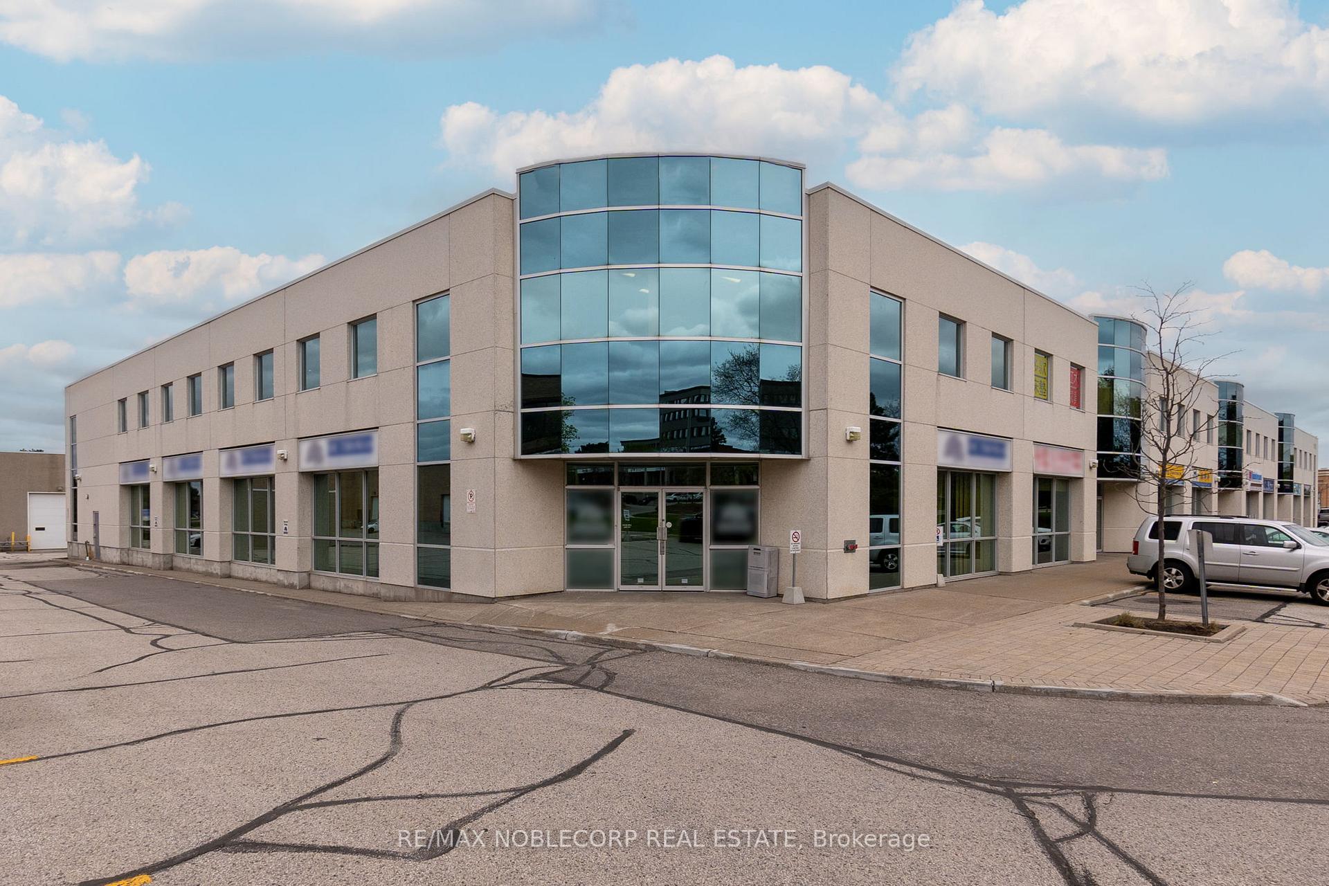 9033 Leslie Street W Richmond Hill Ontario Canada Lease commercial Maria Bifolchi Re/Max Noblecorp Real Estate, Brokerge*