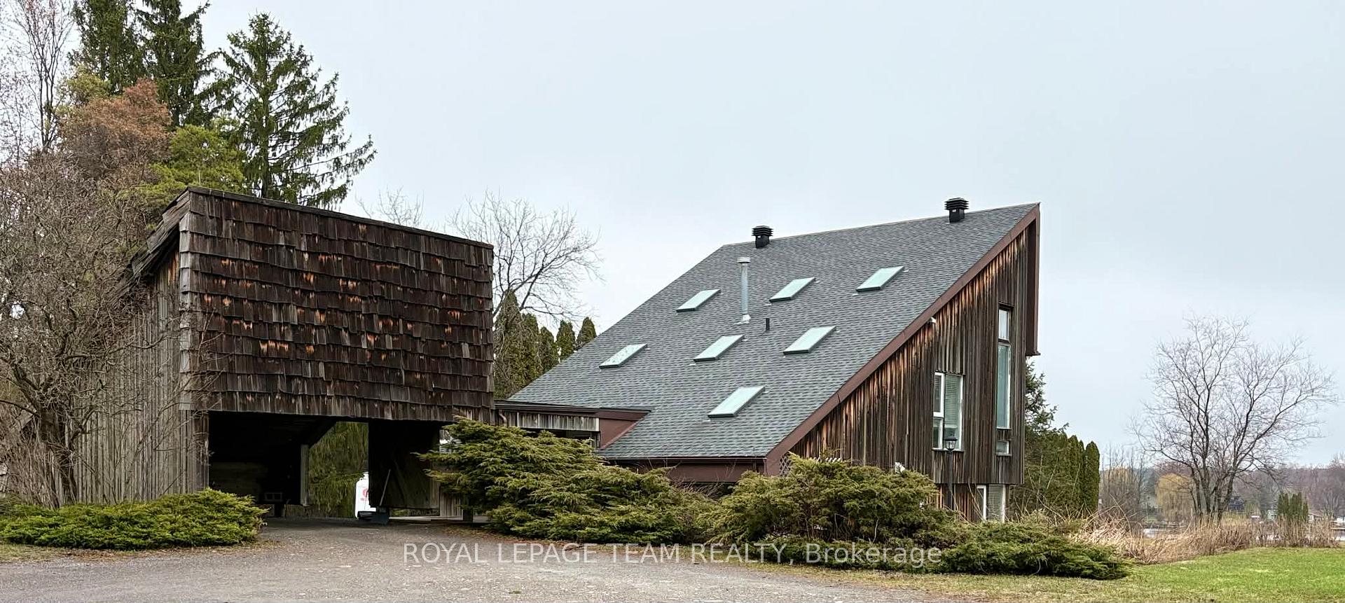 5965 Rideau Valley Drive N Ottawa Ontario Canada Sale residential   Colleen Lyle Real Estate Team