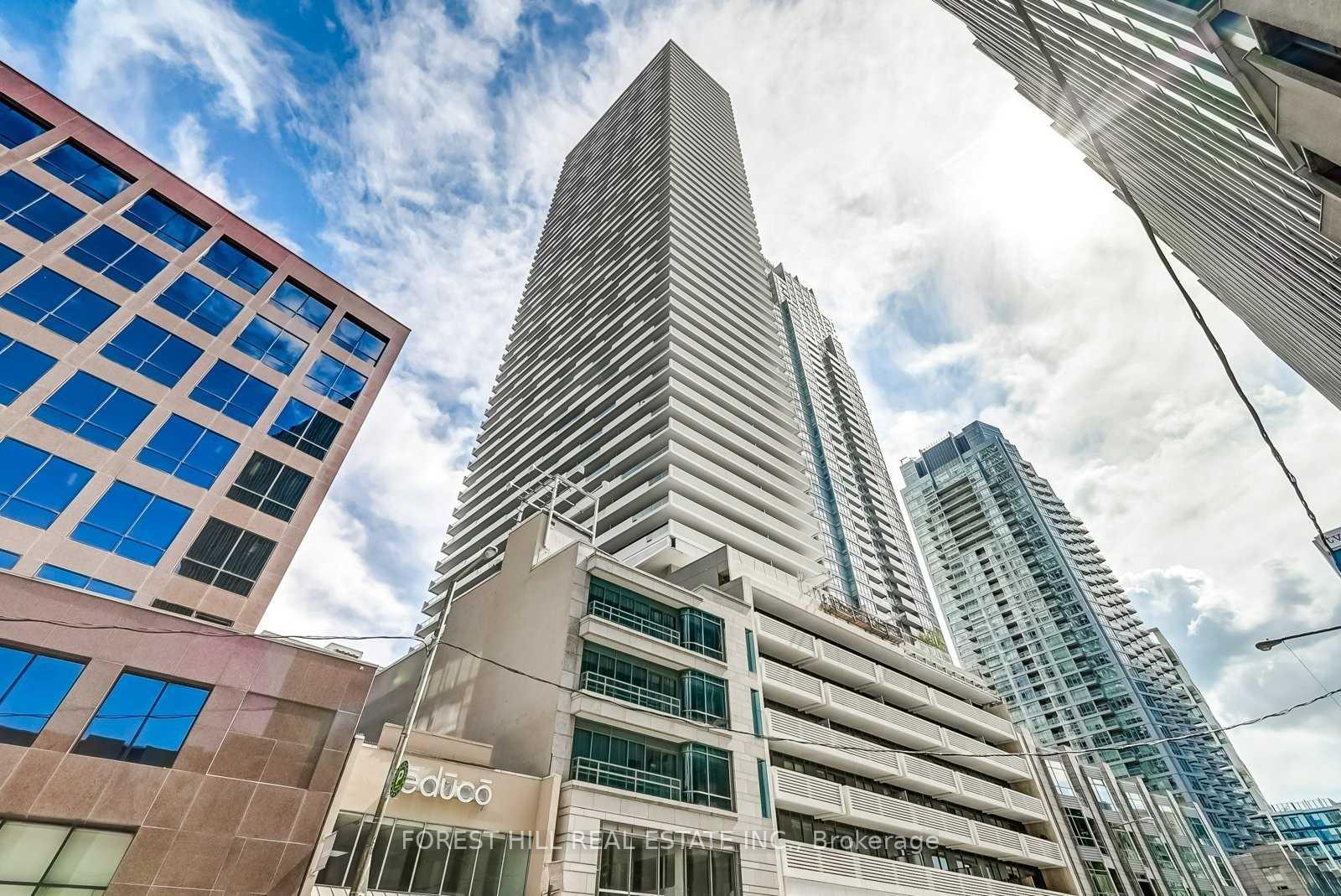 5706 - 2221 Yonge Street Toronto Ontario Canada Rent residential David Mosley Forest Hill Real Estate Inc., Brokerage *