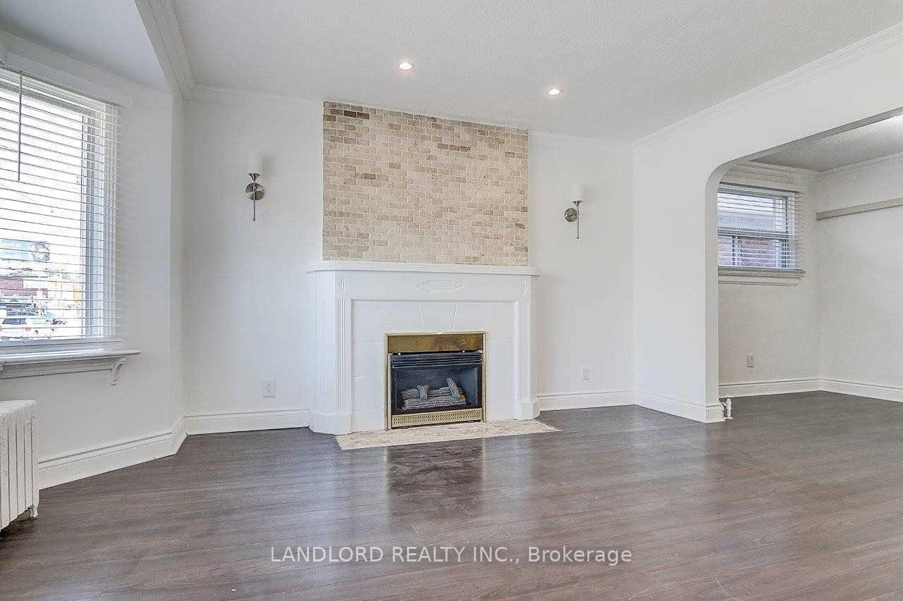 Main Fl - 79 O'connor Drive Toronto Ontario Canada Rent residential Riverdale Homes and Condos Real Estate Homeward, Brokerage*