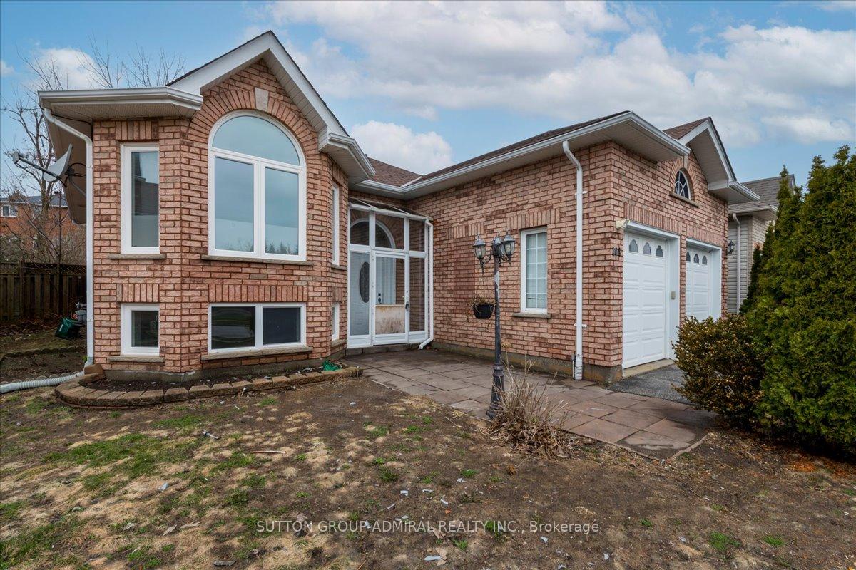 104 Marsellus Drive Barrie Ontario Canada Rent residential Leonard Selvaratnam Sutton Group-Admiral Realty Inc., Brokerage *