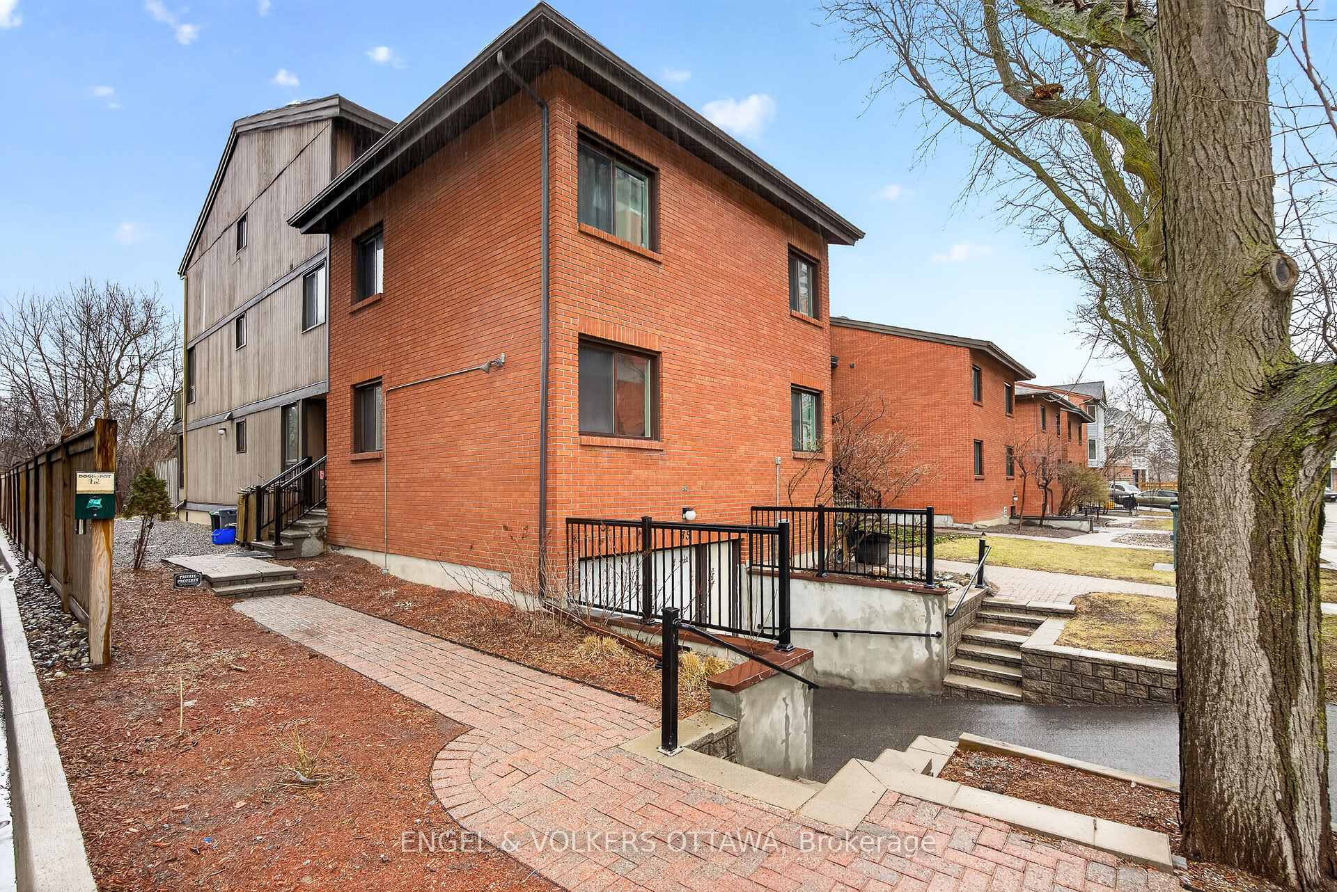 B - 35 Robinson Avenue Ottawa Ontario Canada Sale residential   Colleen Lyle Real Estate Team