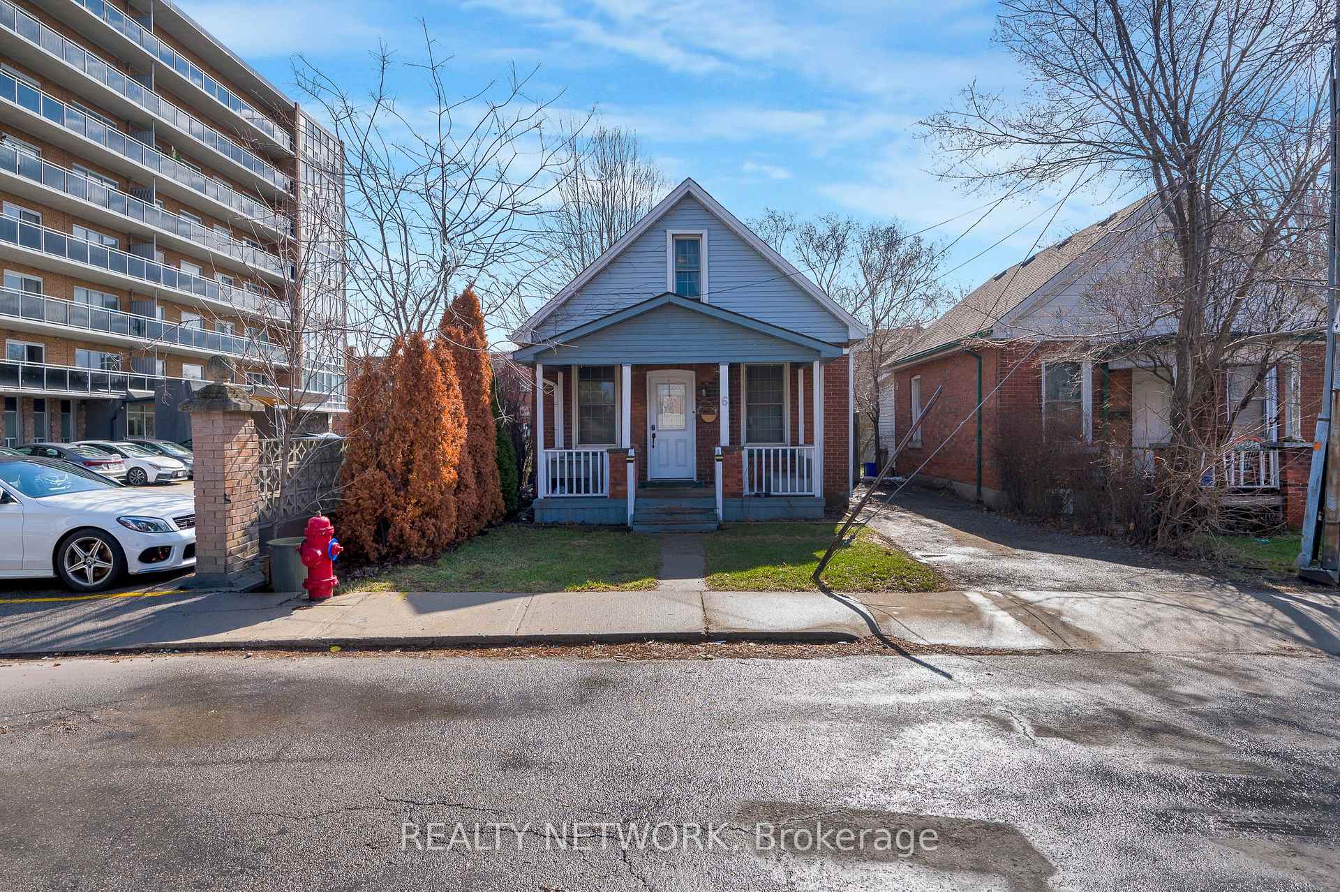 6 Ben Lomond Place Hamilton Ontario Canada Sale residential   Realty Network, Brokerage*