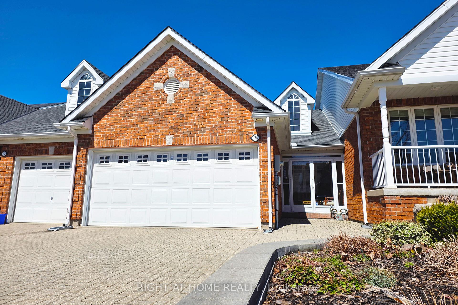 174 Riverwalk Place Guelph/Eramosa Ontario Canada Sale residential Eva Maria Labedzki Right at Home Realty, Brokerage*