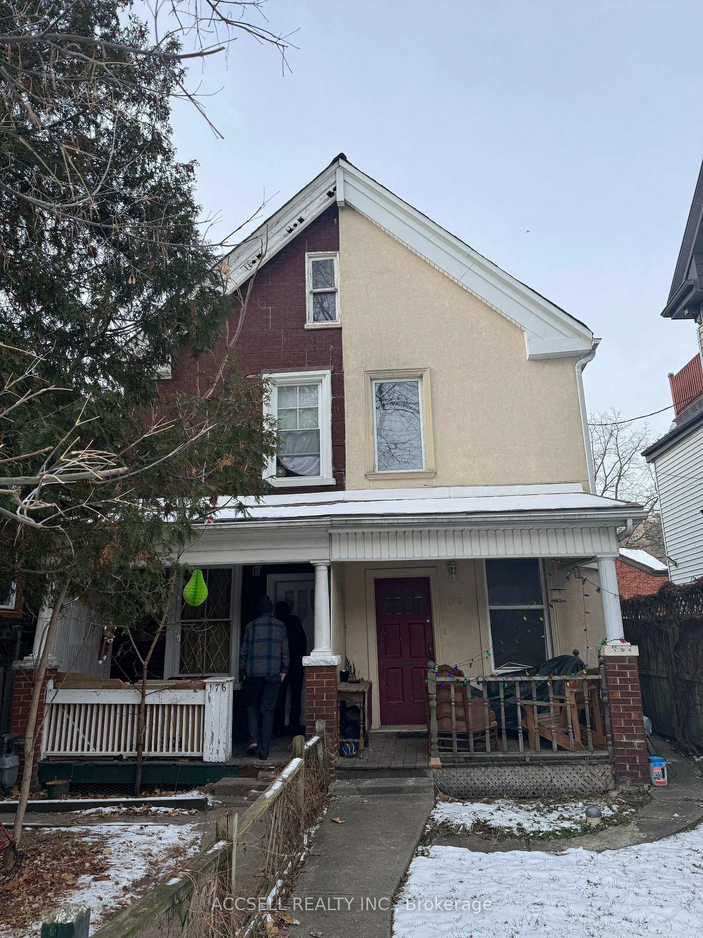 176 Brunswick Avenue Toronto Ontario Canada Sale residential ARNAV KAUSHAL ACCSELL REALTY INC. Brokerage*