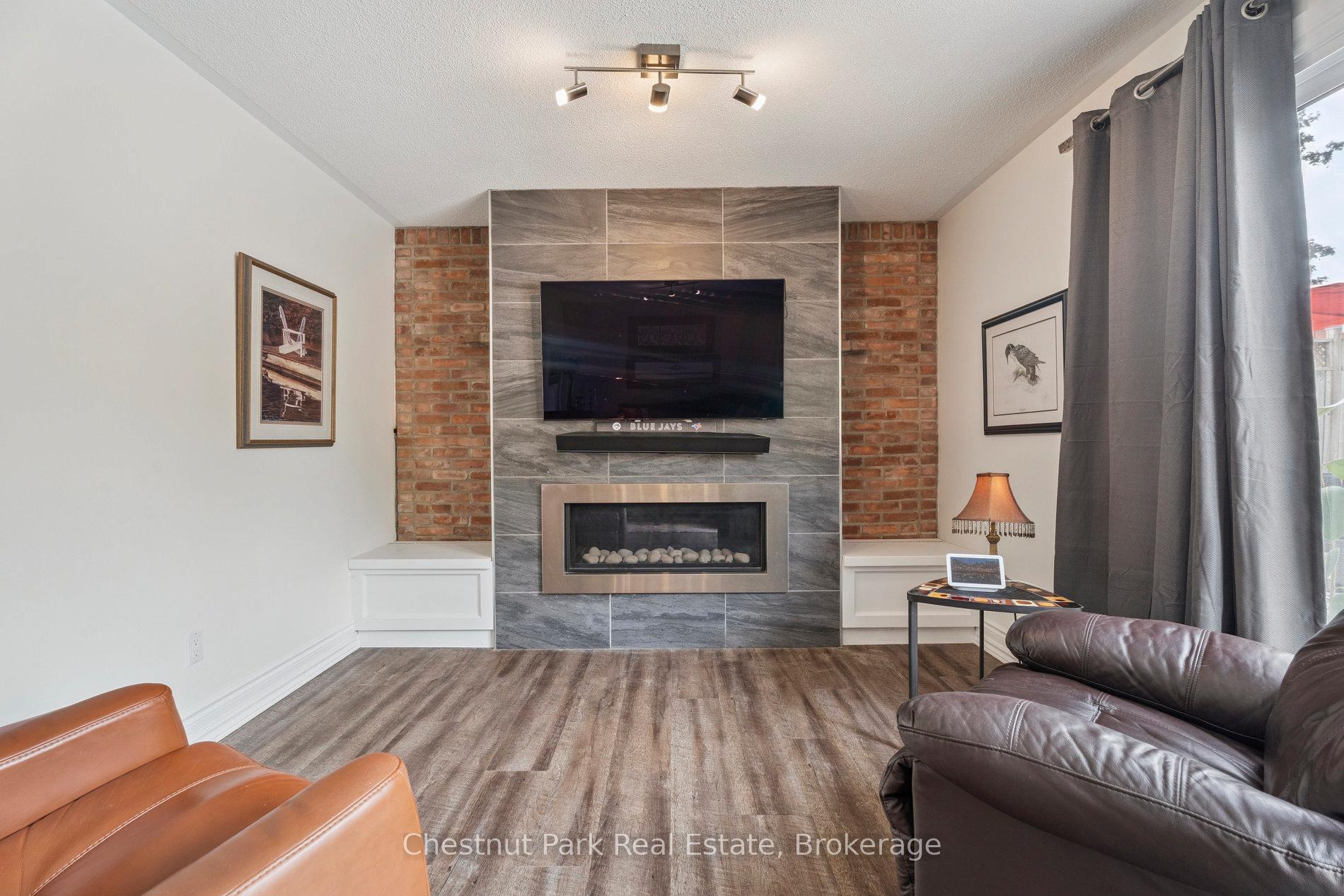 4 Bedroom Single Family Home/House's Image 38