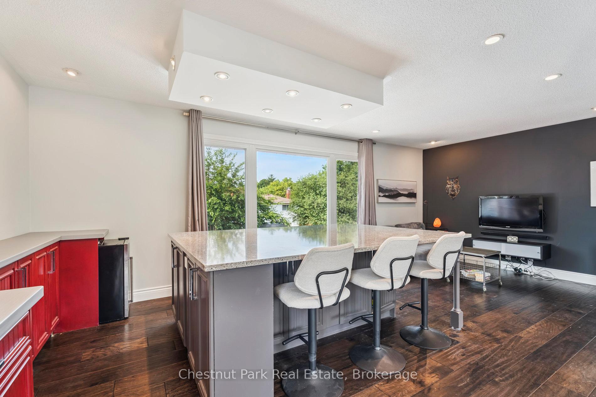 4 Bedroom Single Family Home/House's Image 15