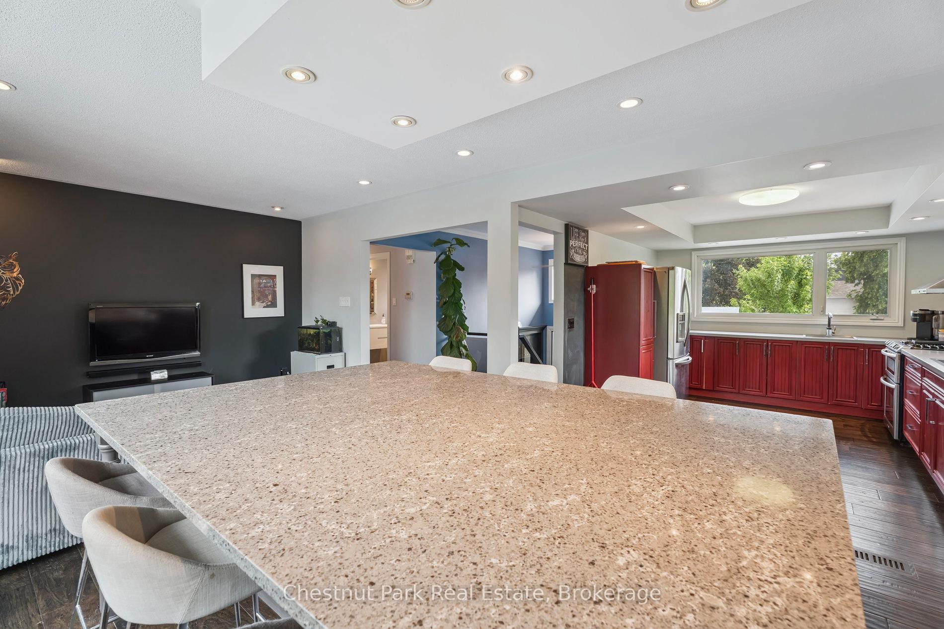 4 Bedroom Single Family Home/House's Image 18