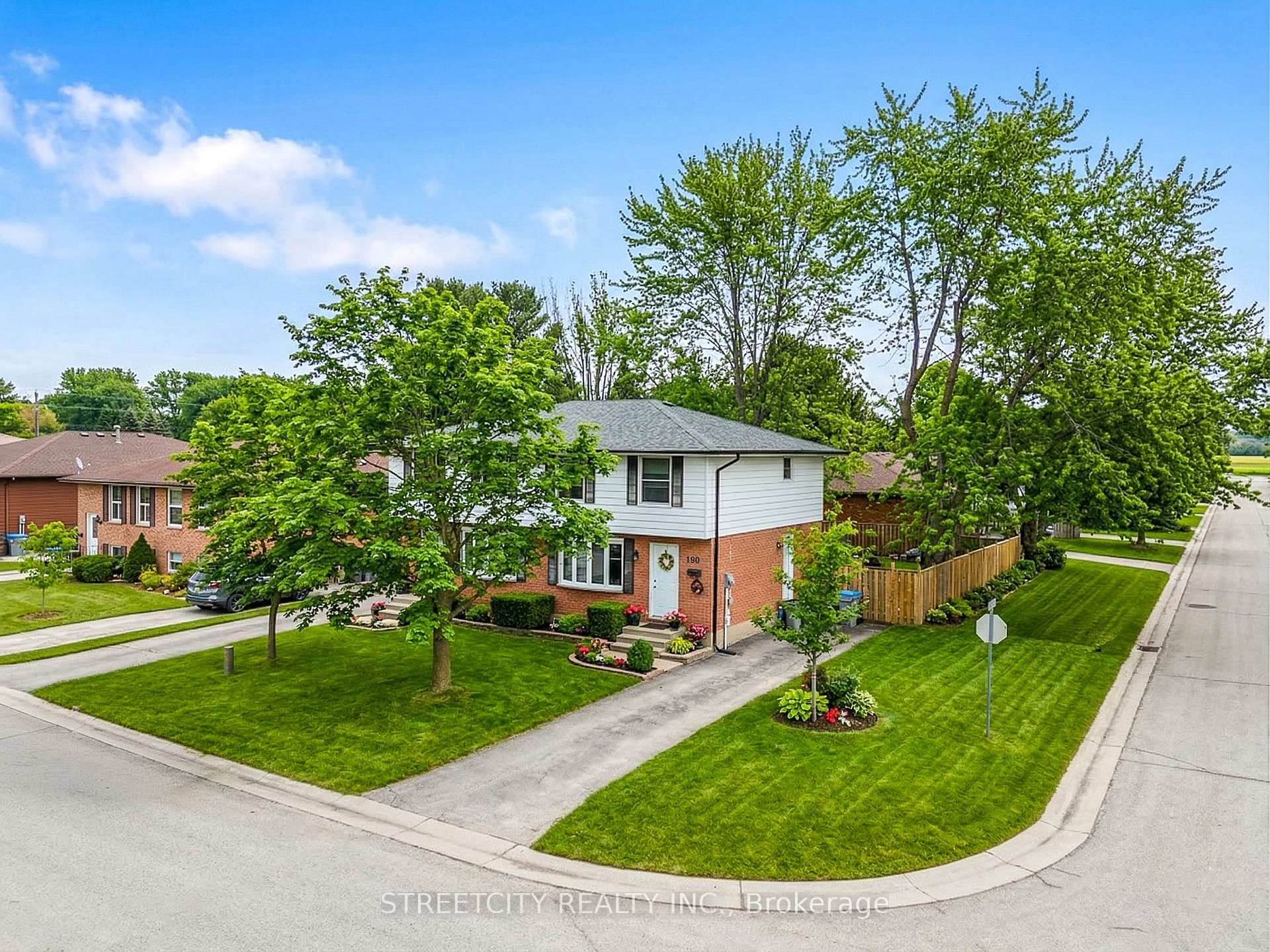 190 Spence Drive Strathroy-Caradoc Ontario Canada Sale residential Frank Pontes STREETCITY REALTY INC., BROKERAGE*