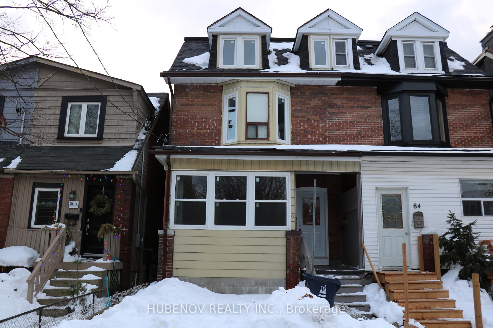 82 Curzon Street Toronto Ontario Canada Sale residential Maria Guadagnolo RE/MAX PREMIER INC. Brokerage*
