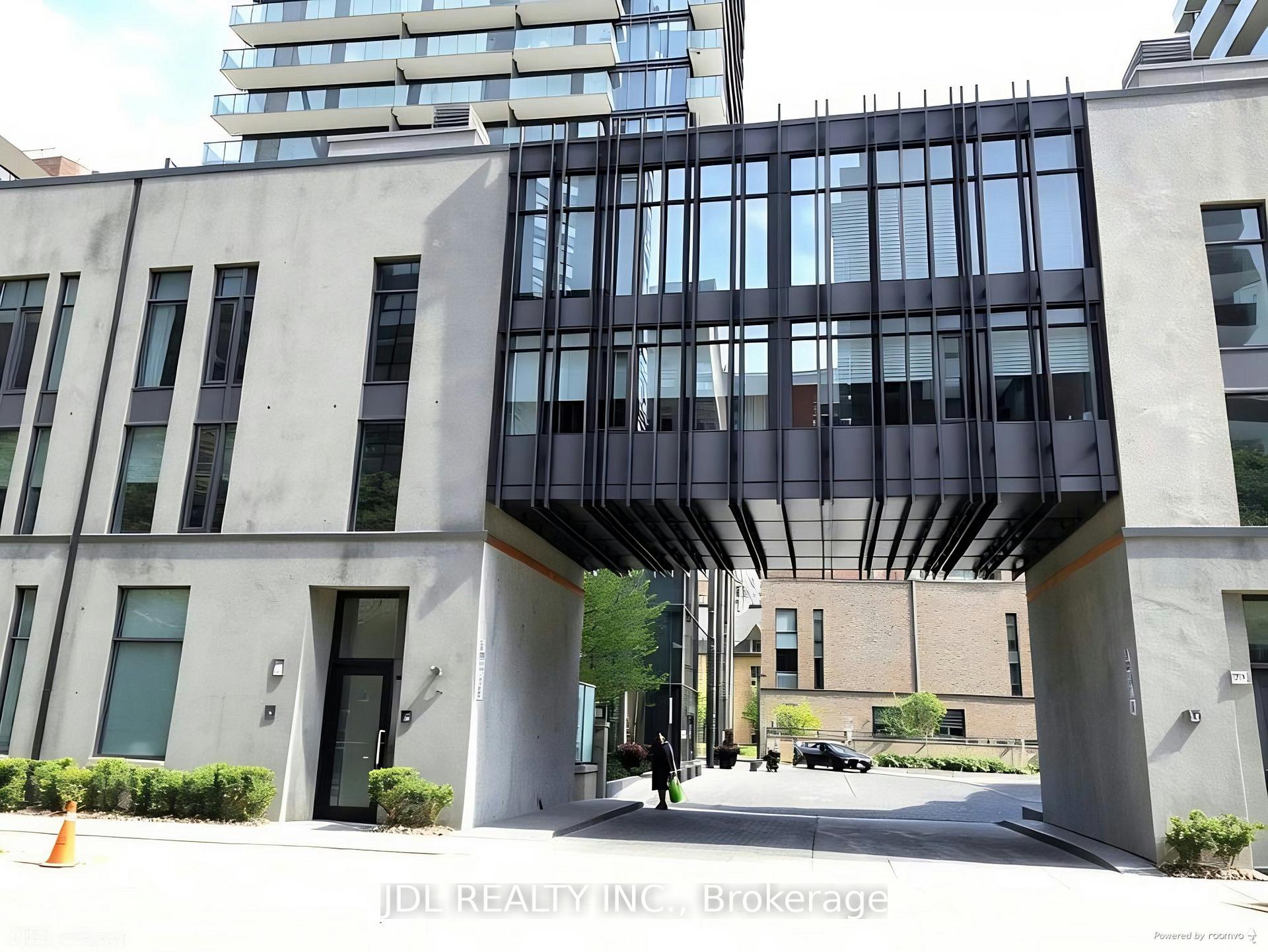 702 - 1080 Bay Street Toronto Ontario Canada Rent residential The Condo Experts RE/MAX Millennium Real Estate, Brokerage*