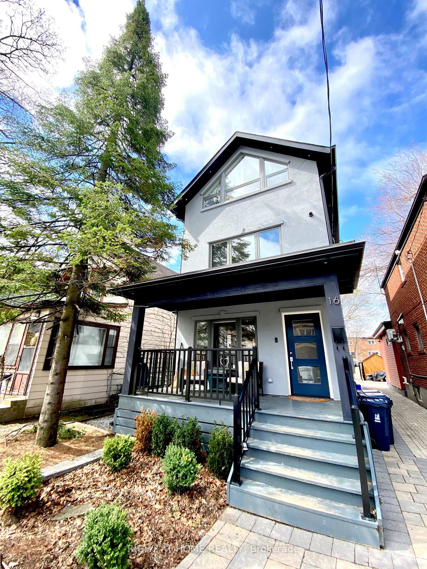 16 Woodlee Road Toronto Ontario Canada Rent residential Jason Saxe Right at Home Realty, Brokerage*