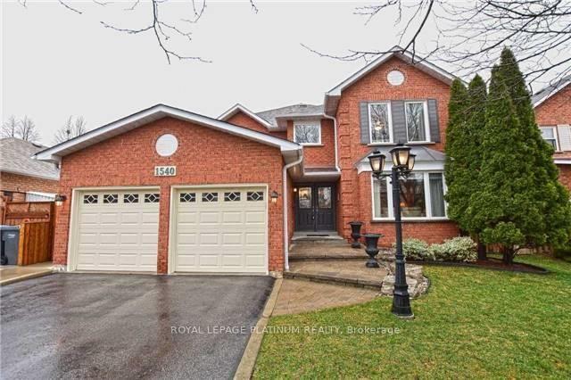 3BR Lower Level - 1540 Manorbrook Court Mississauga Ontario Canada Rent residential Monika Vaid RE/MAX GOLD REALTY INC.