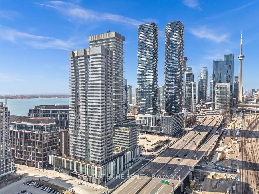 3308 - 20 Richardson Street Toronto Ontario Canada Rent residential Steffen Hugo Right at Home Realty, Brokerage*