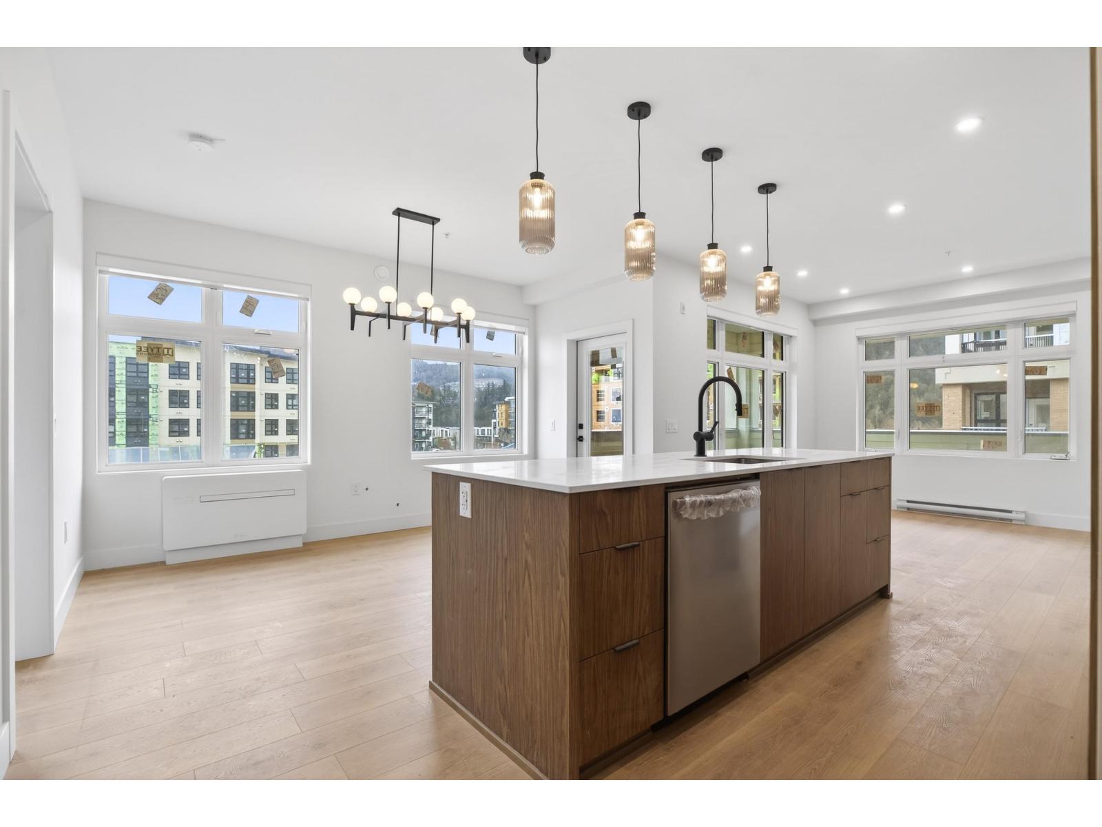 305 46185 THOMAS ROAD|Sardis Eas Chilliwack British Columbia Canada Sale residential   HomeLife Realty Services