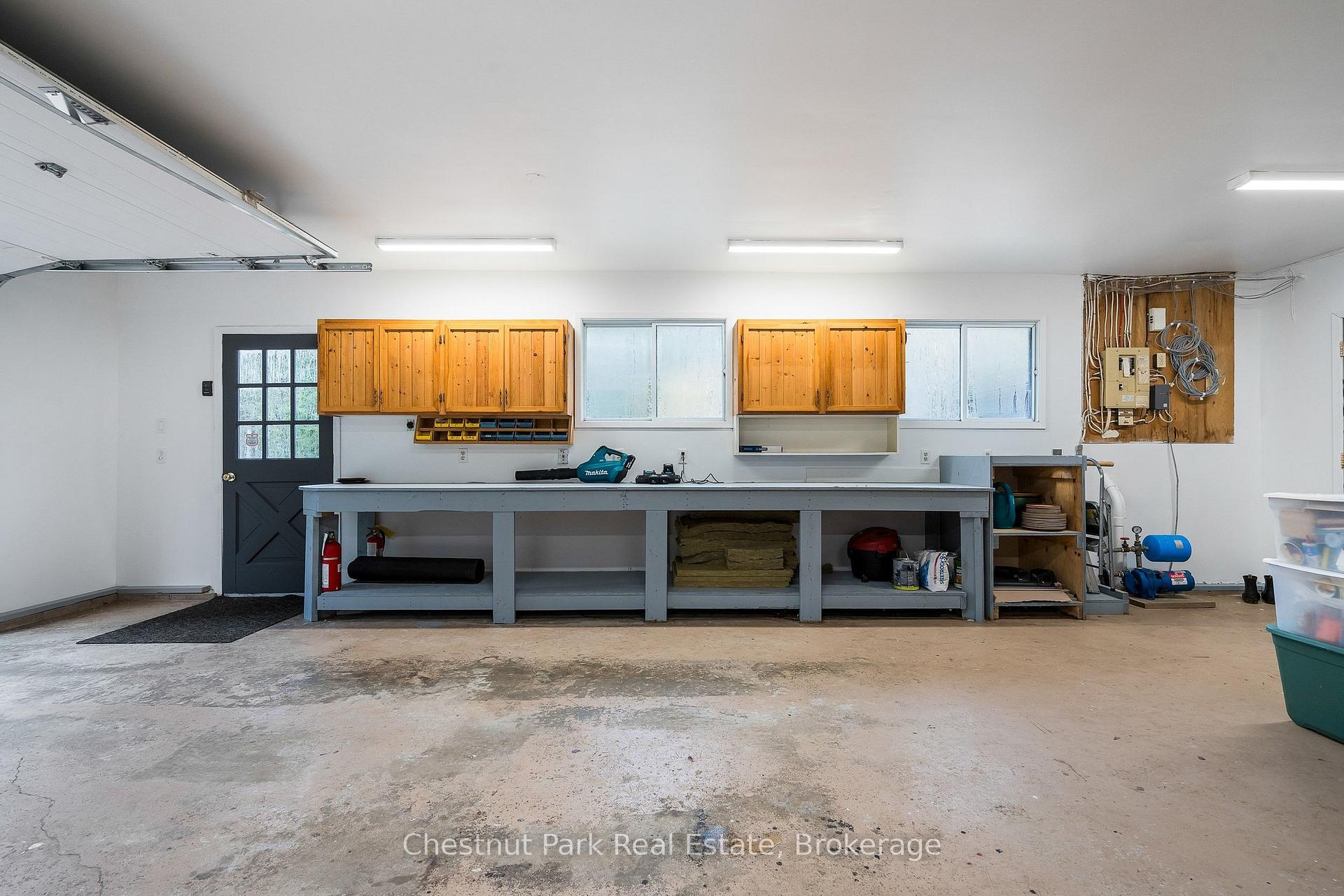 3 Bedroom Single Family Home/House's Image 32