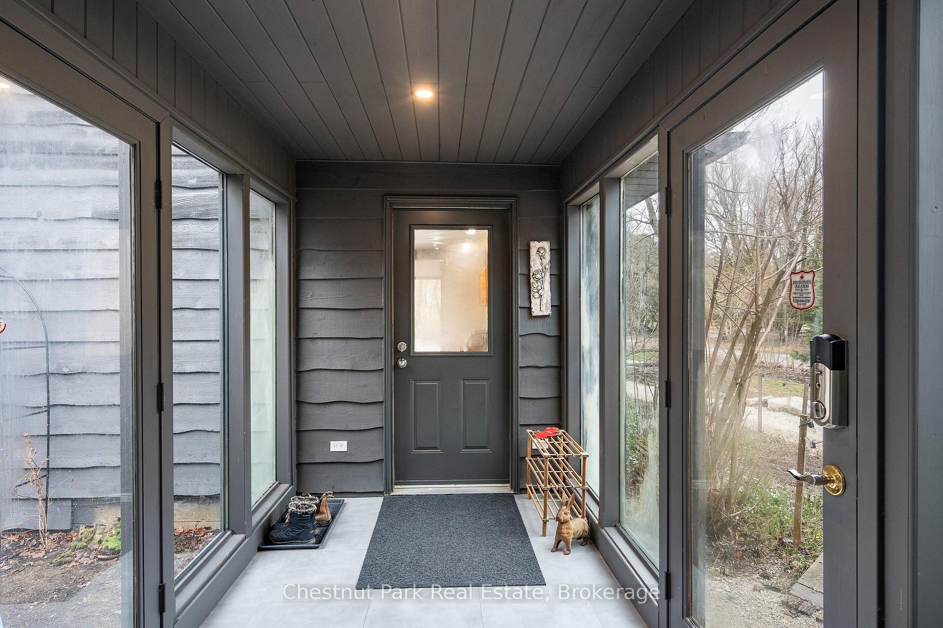 3 Bedroom Single Family Home/House's Image 28