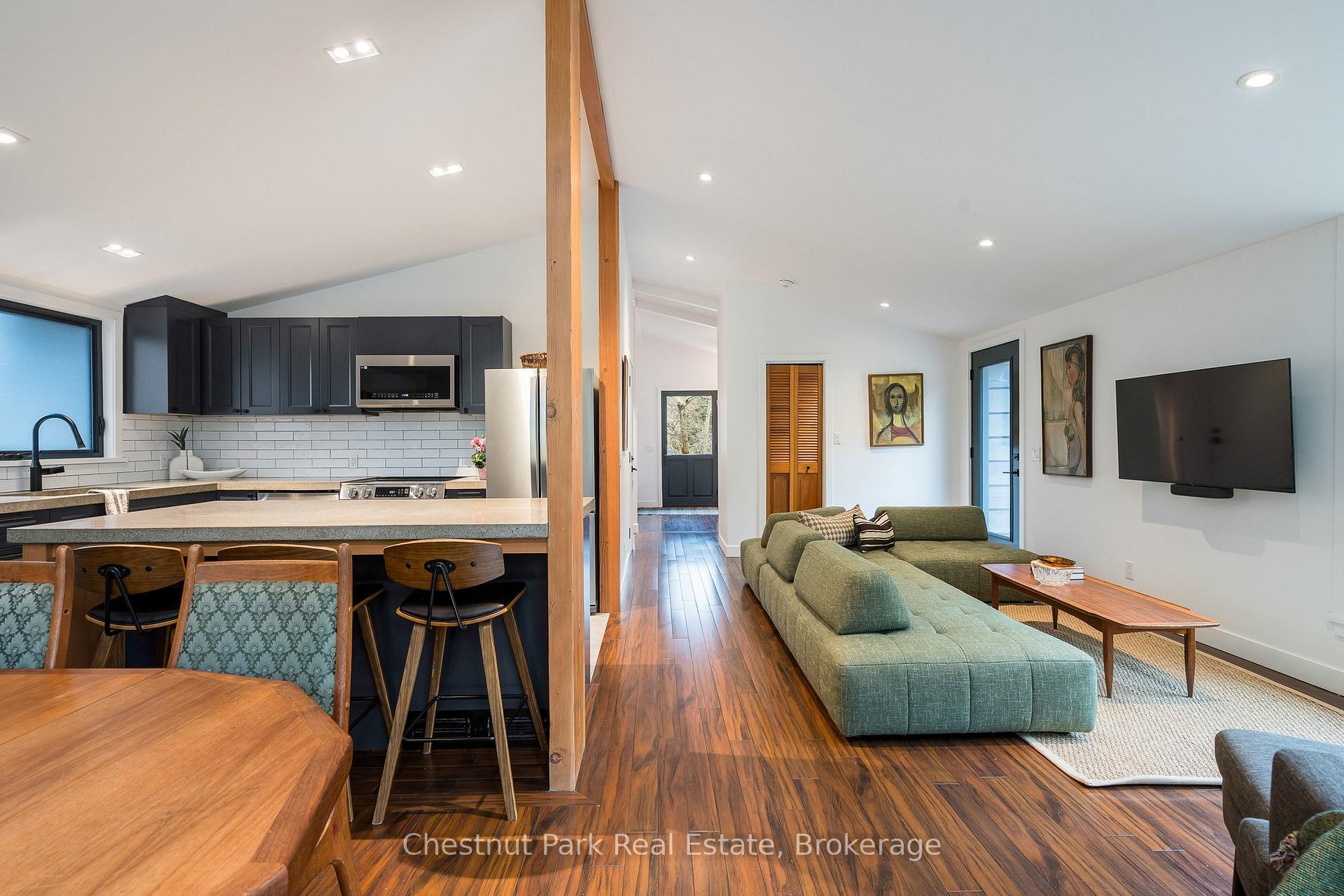 3 Bedroom Single Family Home/House's Image 11