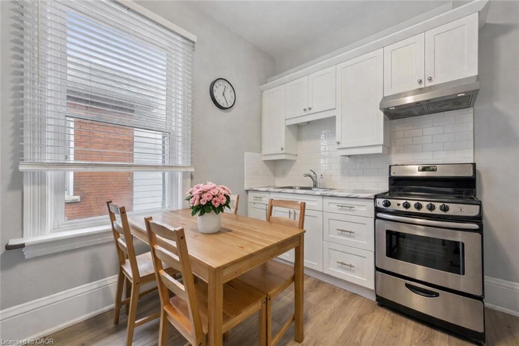 29 Crimea Street Guelph Ontario Canada Sale residential Nick Bansal RE/MAX Real Estate Centre Inc., Brokerage *