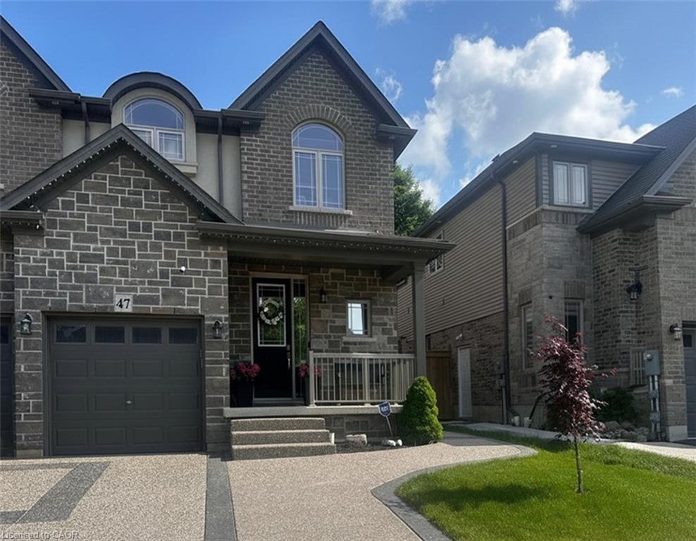 LOWER - 47 Elmbank Trail Kitchener Ontario Canada Rent residential Cari Hewick RE/MAX Solid Gold Realty (II) Ltd., Brokerage*