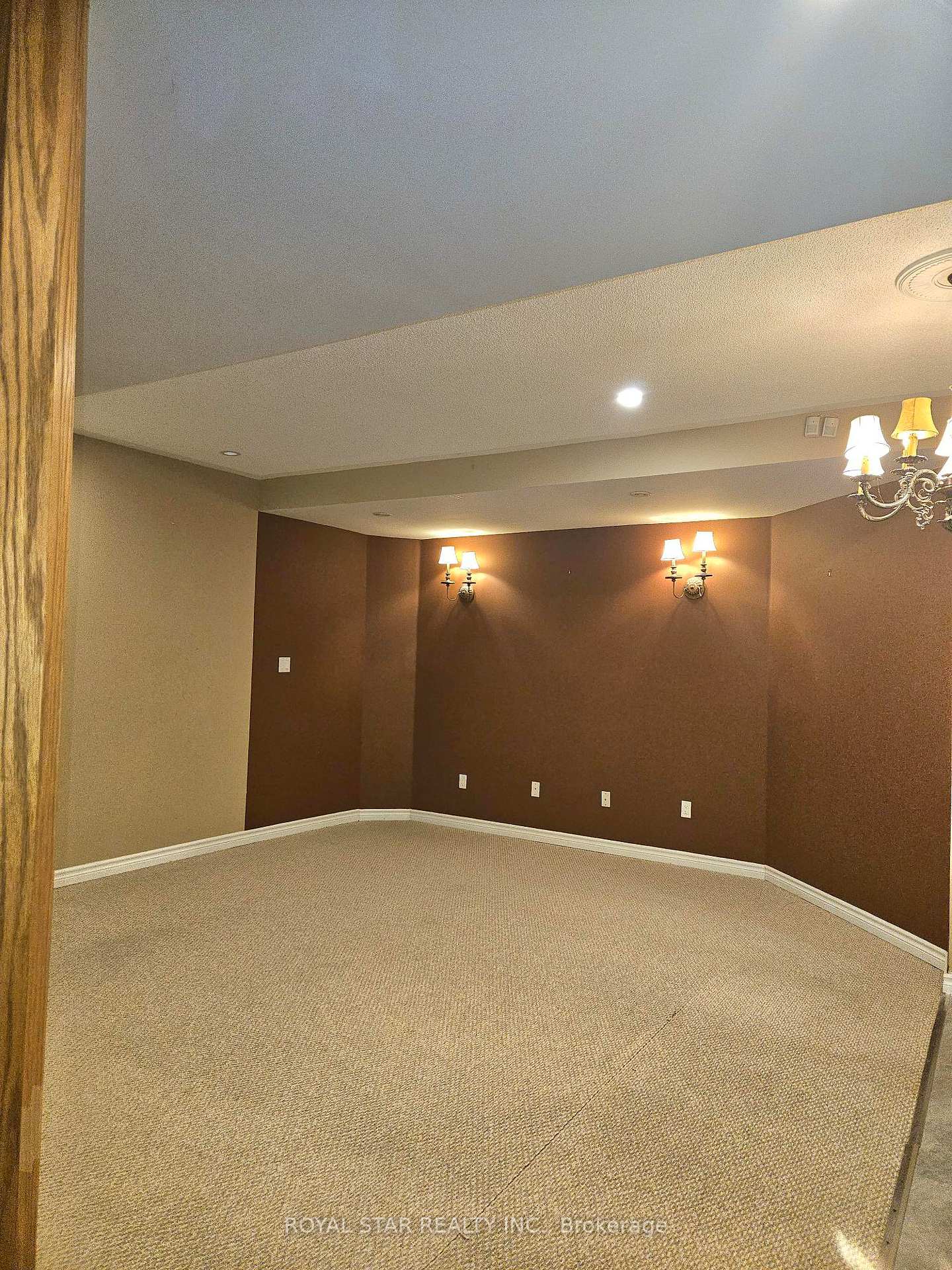 Bsmt - 2257 Manor Hill Drive Mississauga Ontario Canada Rent residential Varinder  Monga Royal Star Realty Inc., Brokerage*